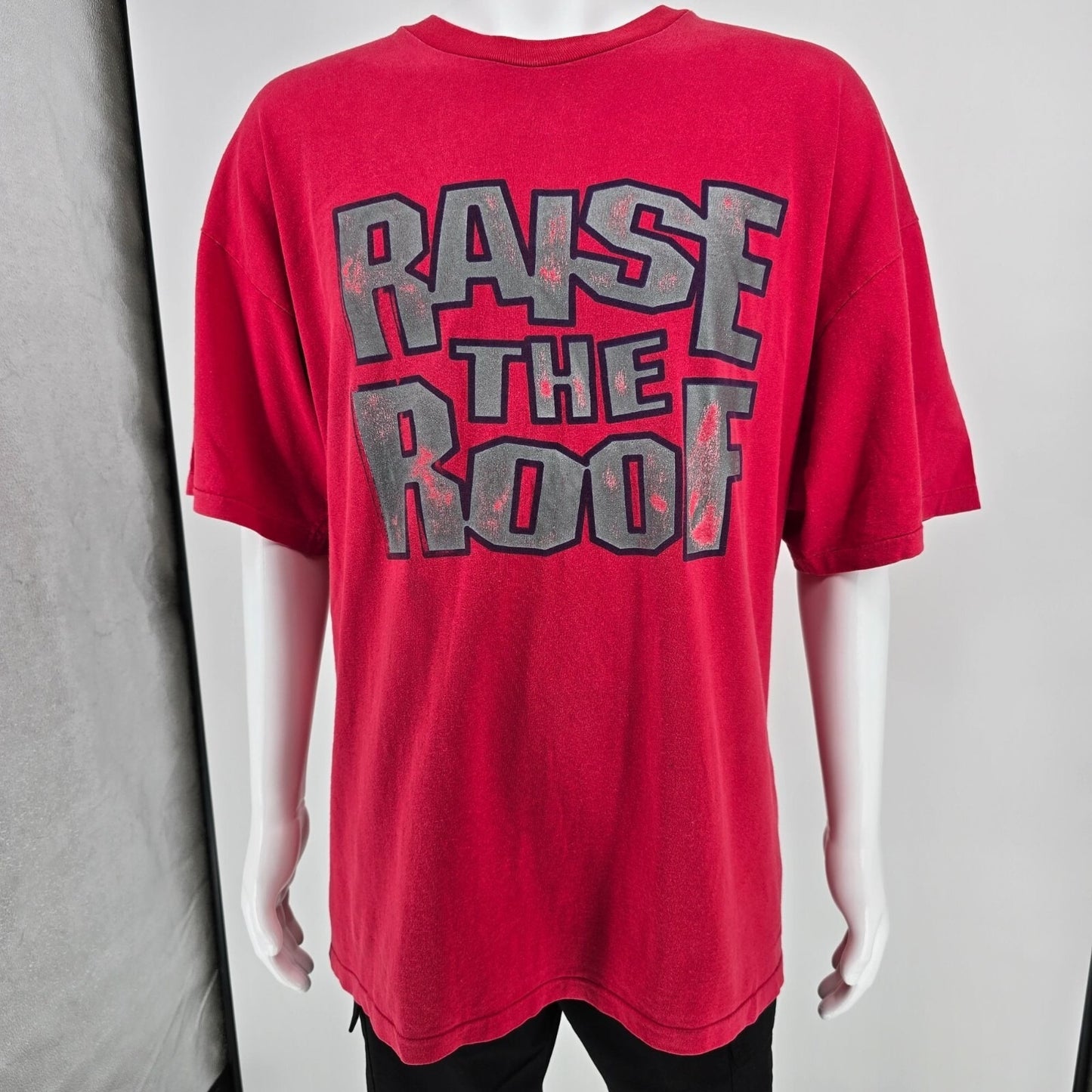 Vintage "1990s Raise The Roof It's Playoff Time!" Single Stitch T-Shirt (2XL)