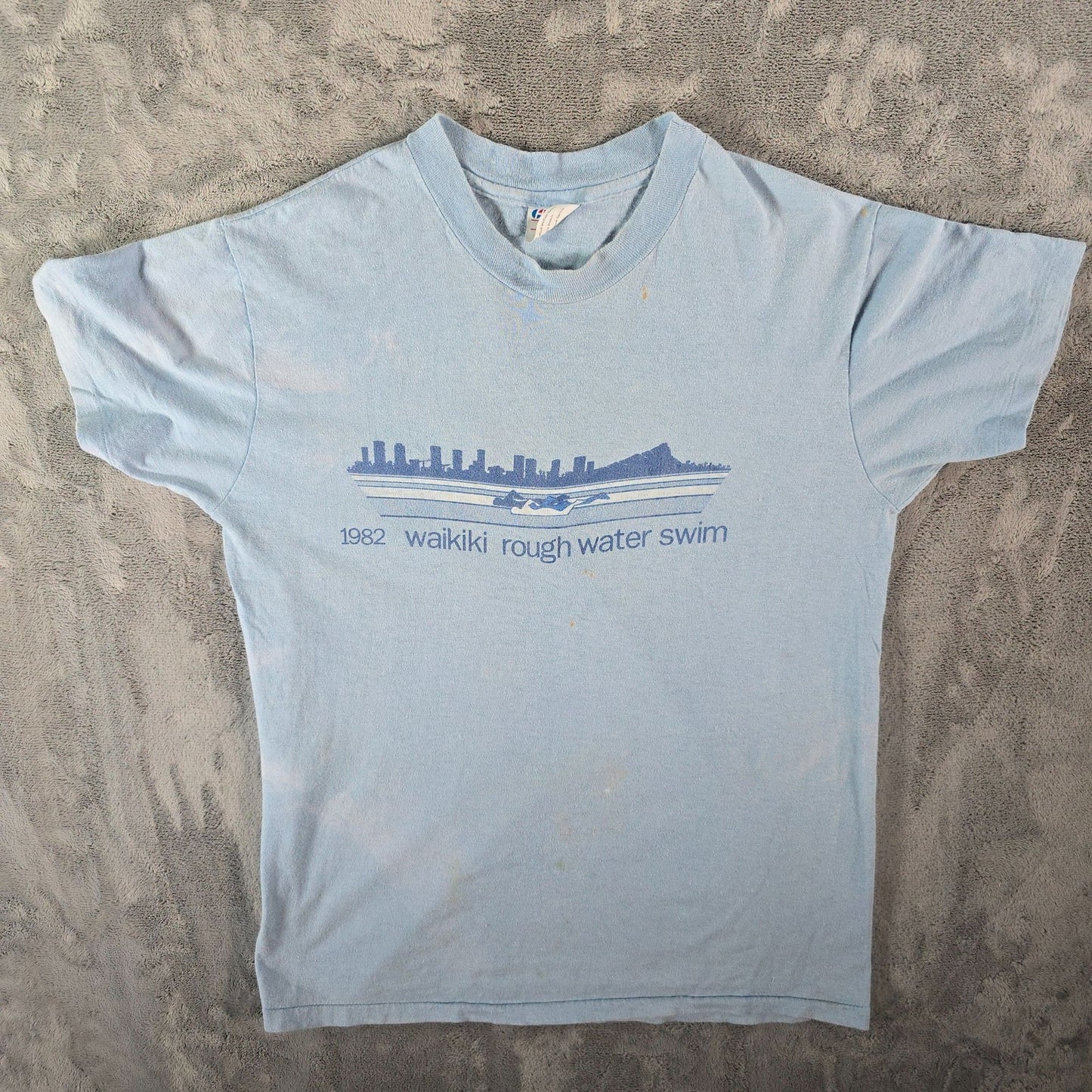 Vintage 1982 Hanes Beefy -T Waikiki Rough Water Swim Honolulu Hawaii T-Shirt M/L
