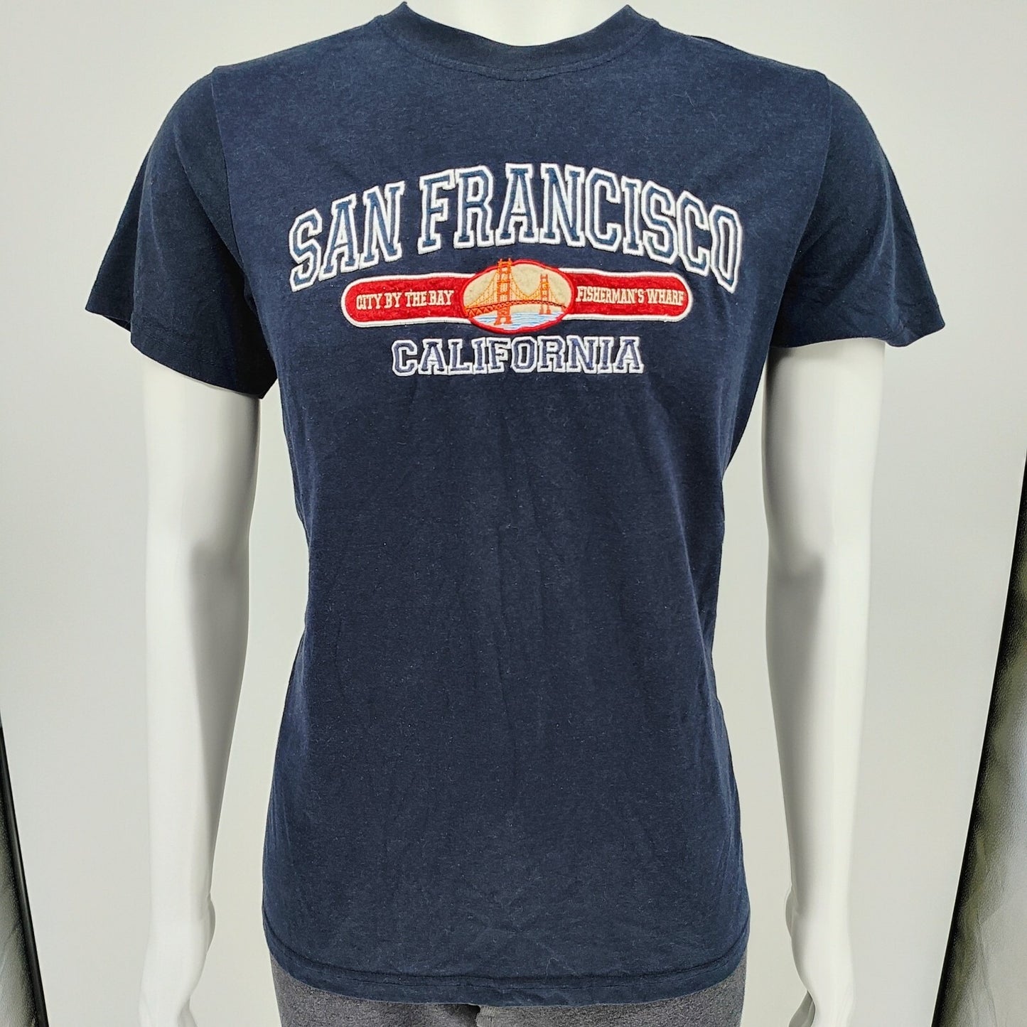 San Francisco California Fisherman's Wharf Embroidered Graphic T-Shirt (Medium)