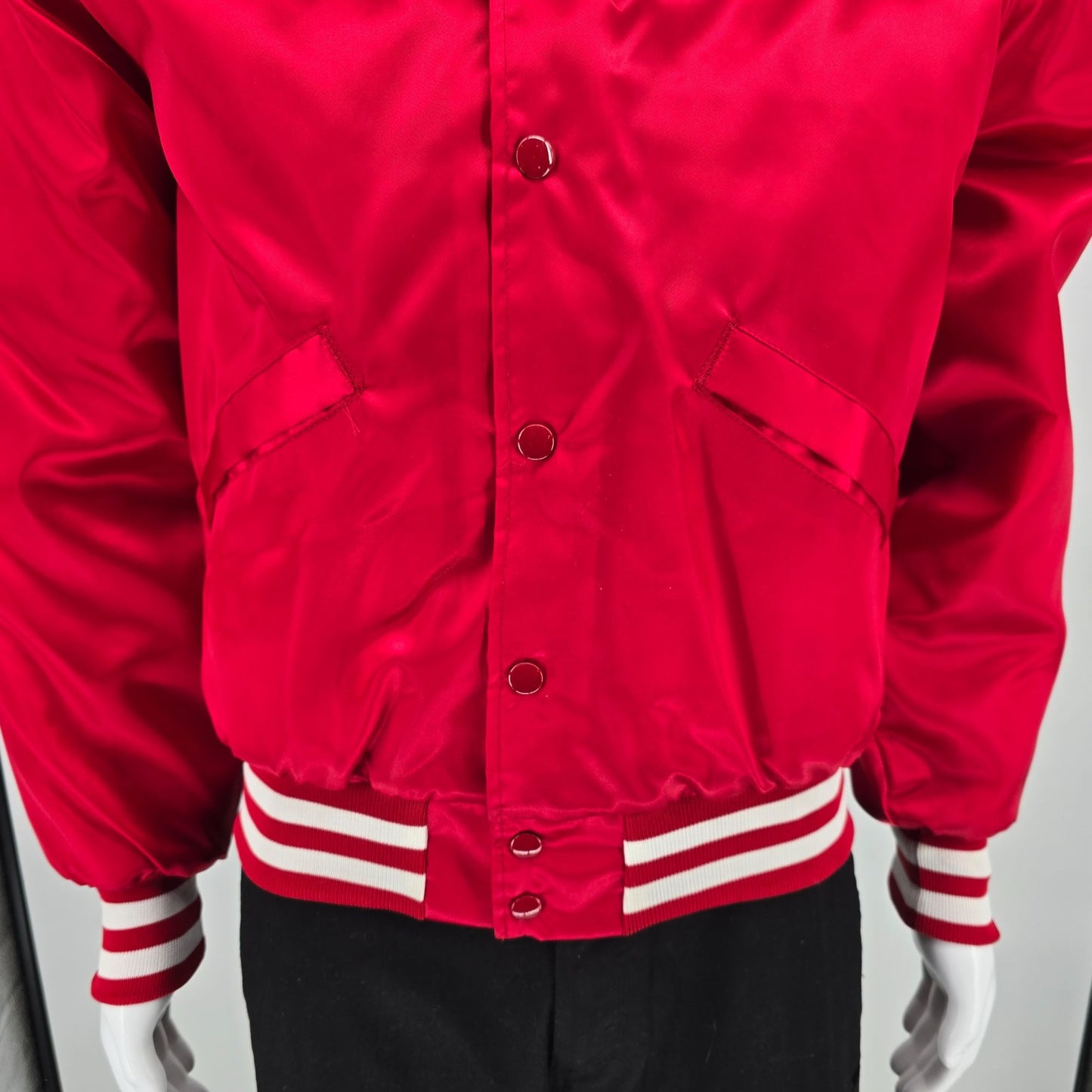 Vintage 1990s King Louie IGA Hometown Proud Nylon Satin Bomber Jacket (M)