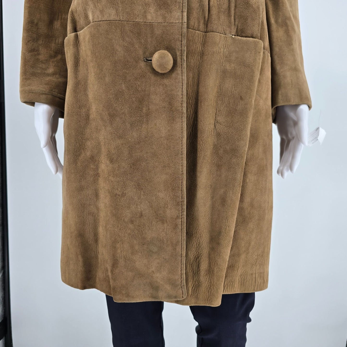 Vintage 1960s Unbranded Women's Camel Suede Leather Collarless Car Coat (M)