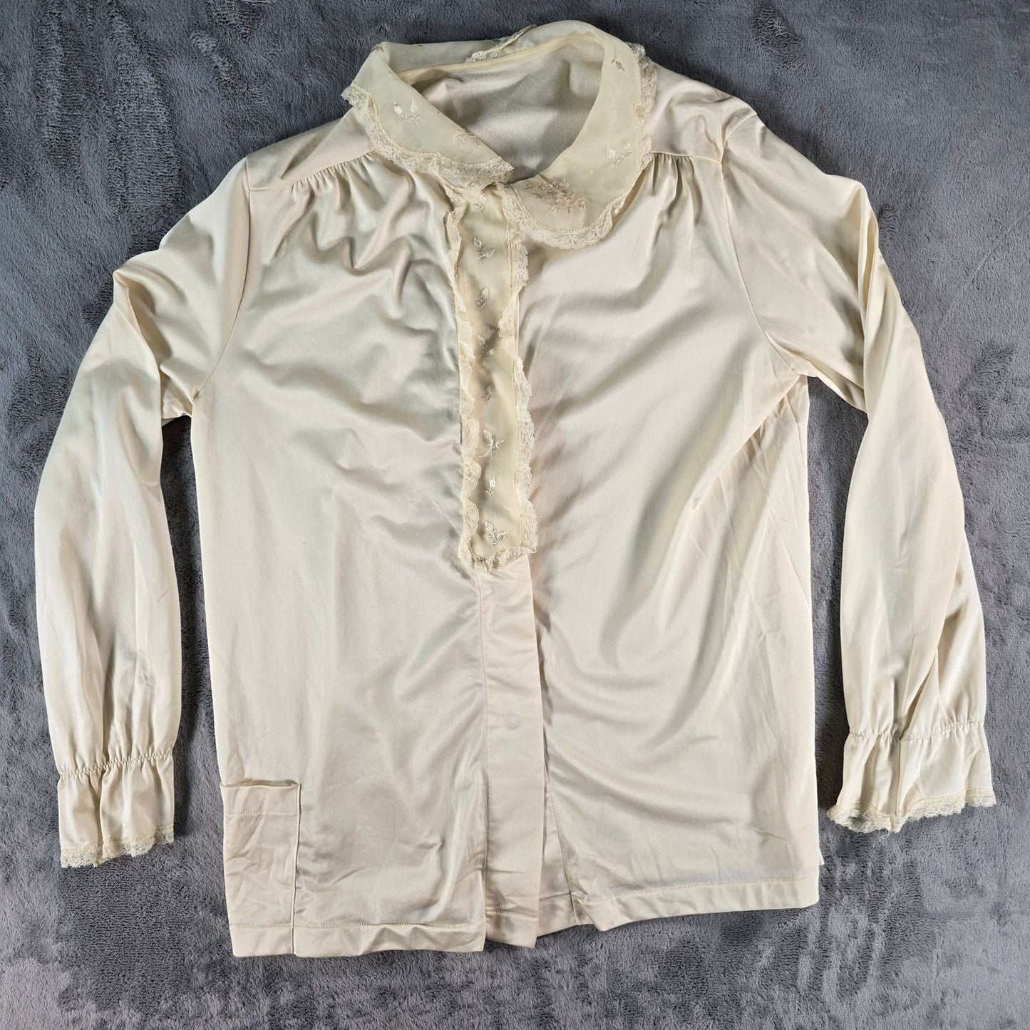 Vintage Early 1970s Shadowline Cream Nylon Snap Button Bed Jacket (L) *Flaws