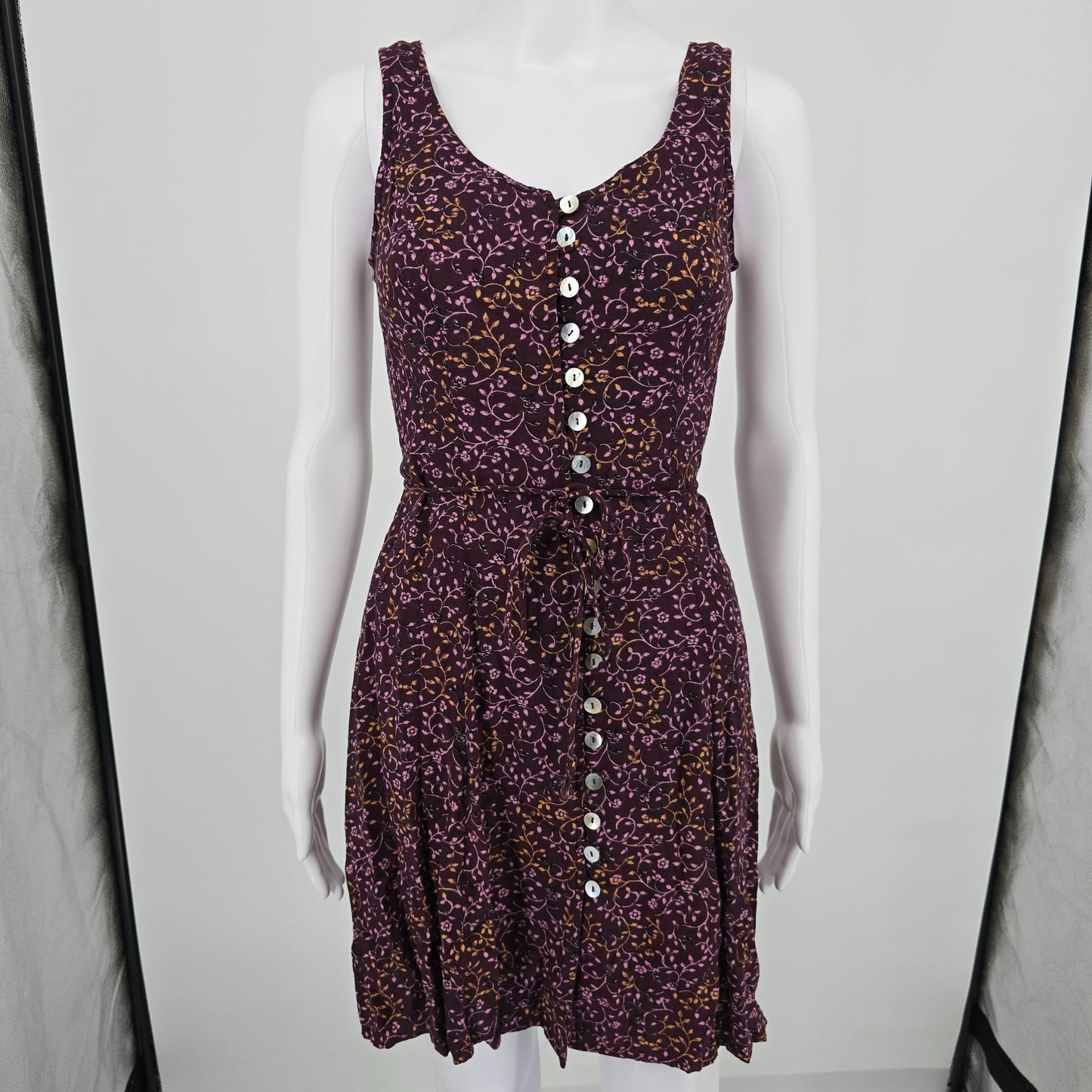 Vintage 1990s DBY Purple Floral Rayon Button Front Sleeveless Mini Sundress (S)