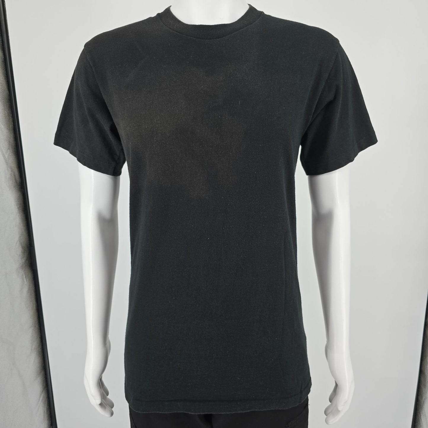Vintage 1980s Duke Athletic Products Blank Black Single Stitch T-Shirt (M)