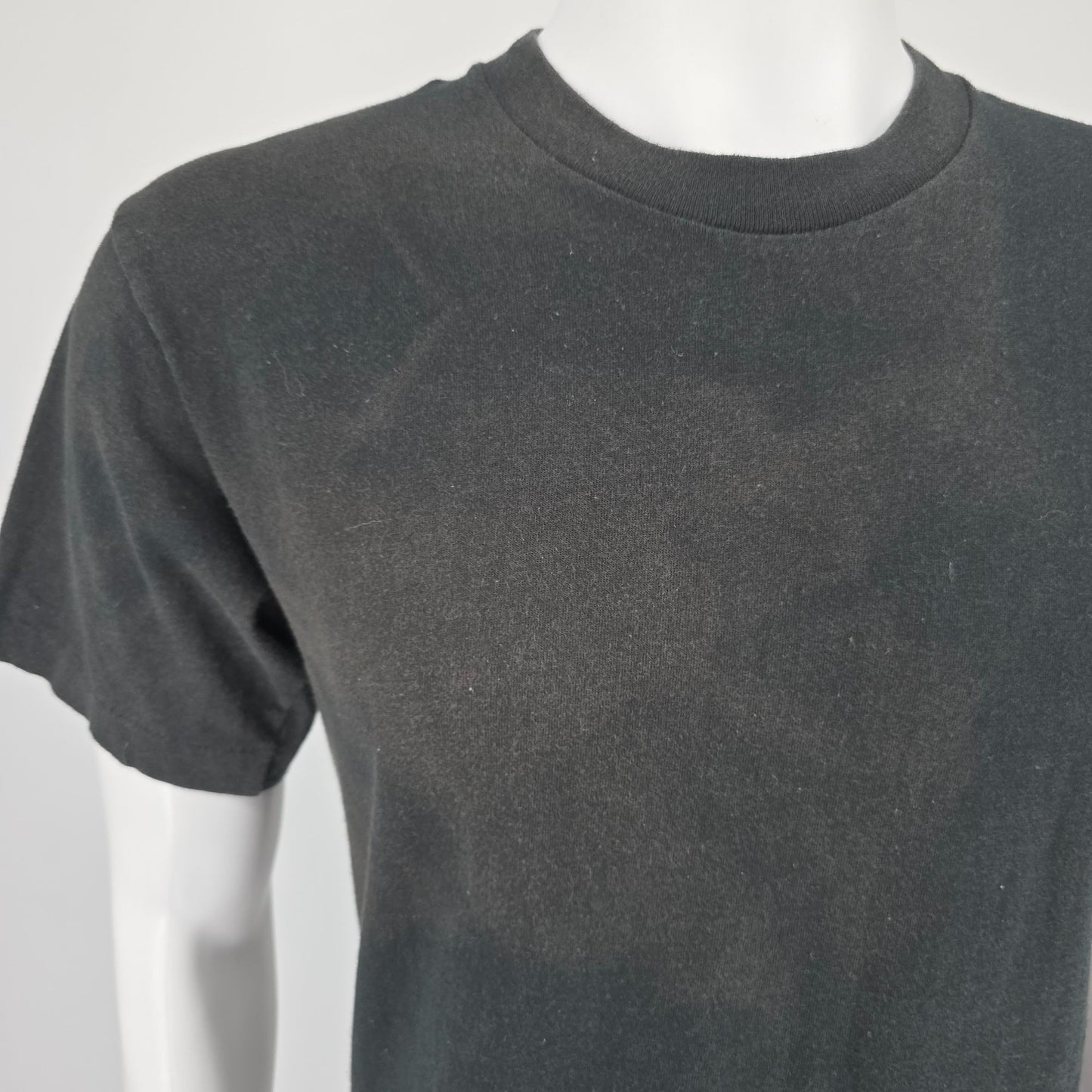 Vintage 1980s Duke Athletic Products Blank Black Single Stitch T-Shirt (M)