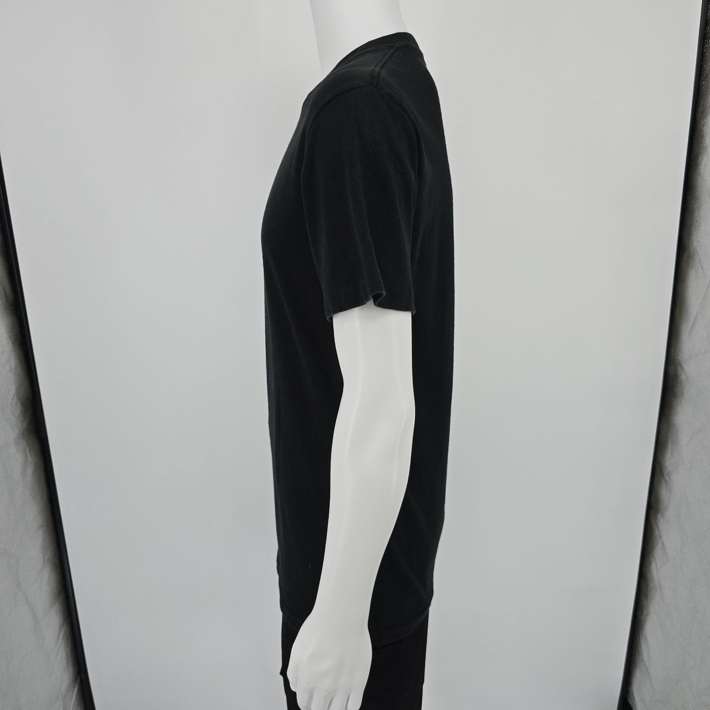 Vintage 1980s Duke Athletic Products Blank Black Single Stitch T-Shirt (M)