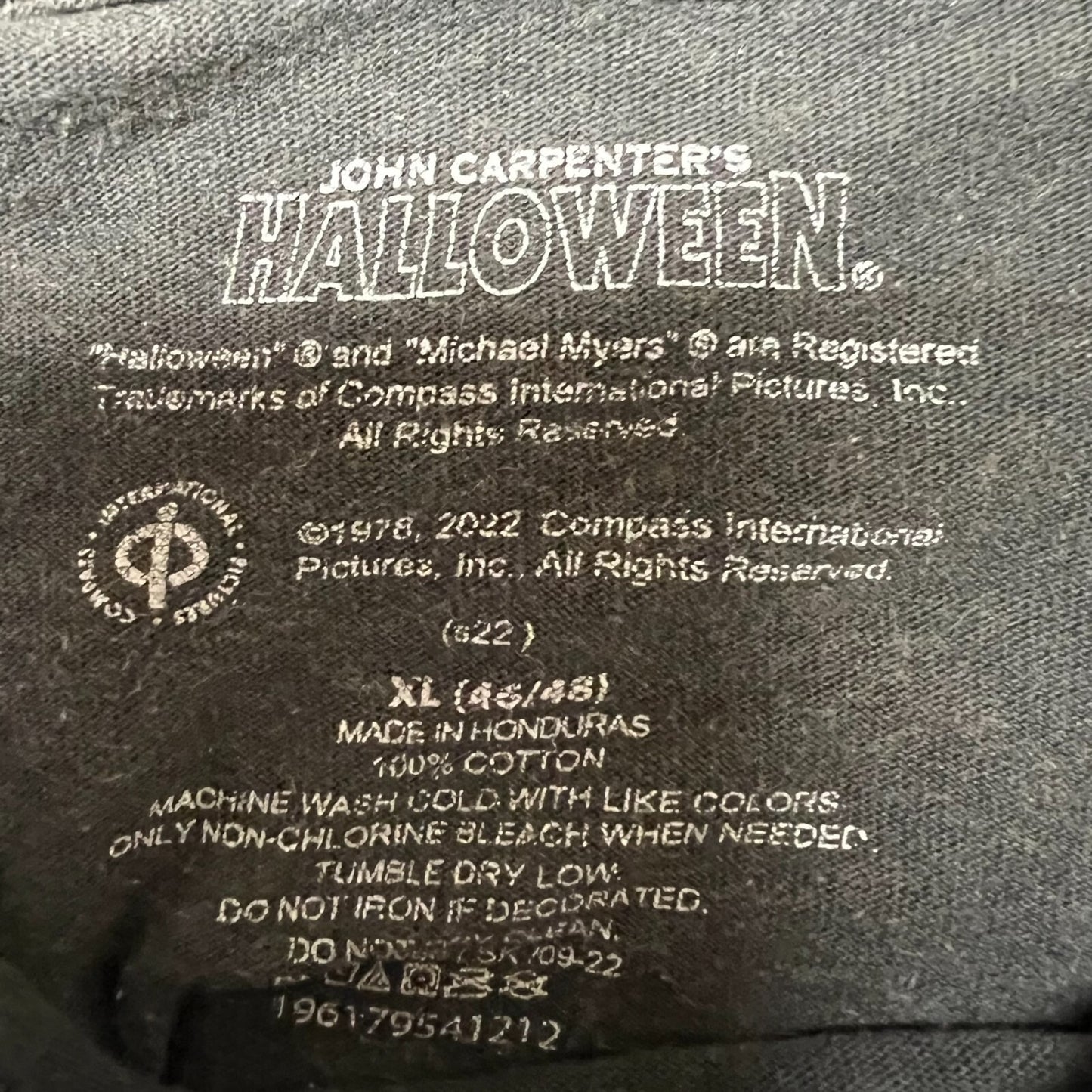 Halloween Michael Myers "The Night He Came Home" Graphic T-Shirt- XL (46-48)