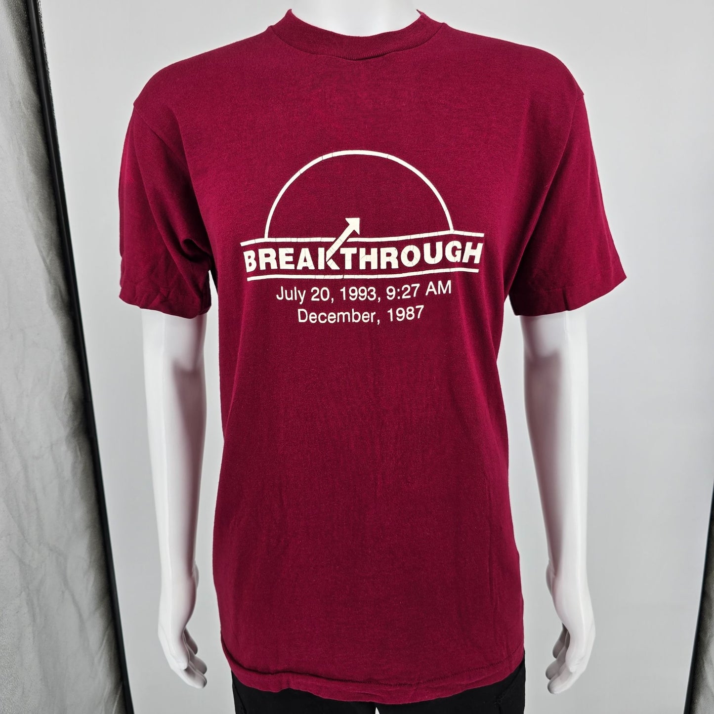 Vintage 1990s Fruit of the Loom Breakthrough July 20.1993 09:27 AM T-Shirt (L)