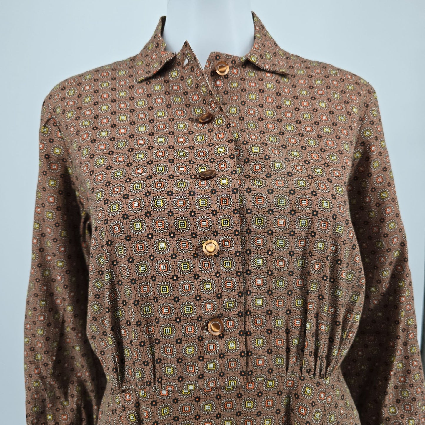 Vintage 1970s Brown Long Sleeve Foulard Print Shirtwaist Midi Dress (L)