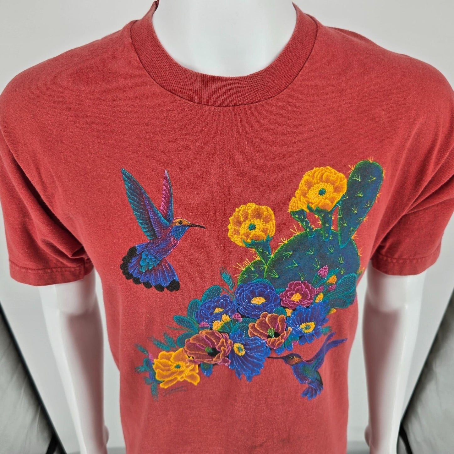 Vintage 1990s Desert Impressions Sedona Arizona Hummingbird Floral T-Shirt (M/L)