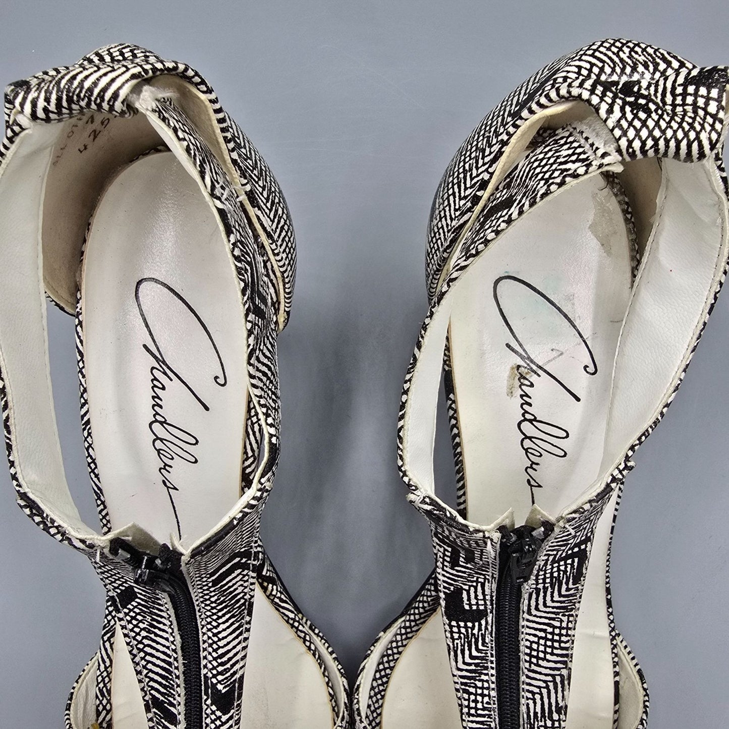 Vintage 1980s Chandlers Black/White Zig-Zag Print T-Strap Stiletto Heels (7.5B)