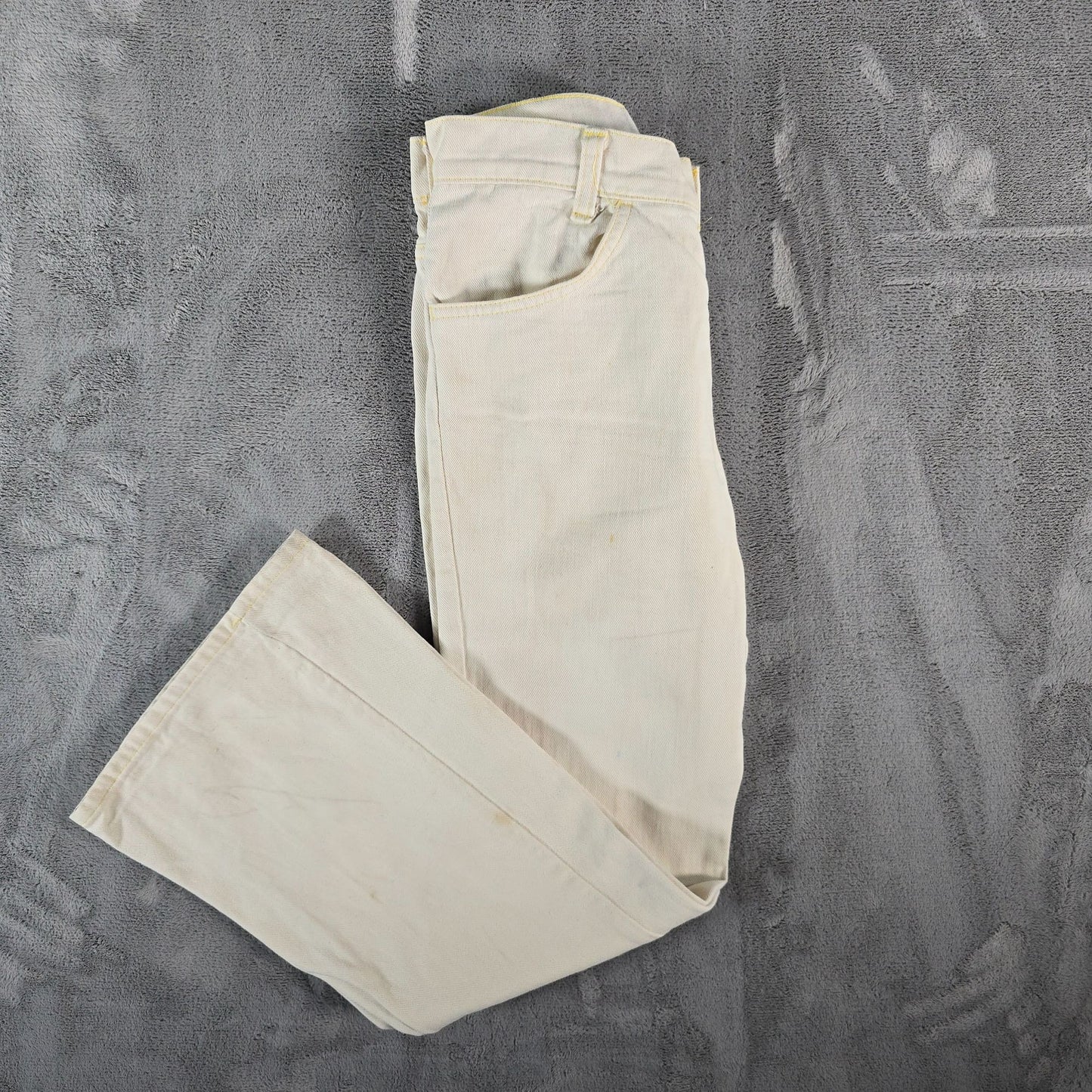 Vintage 1970s Levi's Cream Cotton Twill White Tab Flare Leg Pants (29x27)