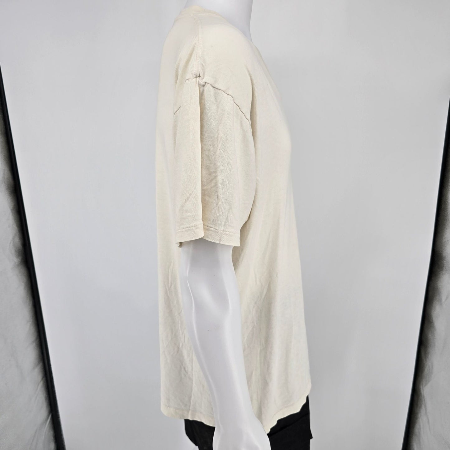 Vintage Late 1990s Stafford Relaxed Fit V-Neck Blank T-Shirt/Undershirt (XL)