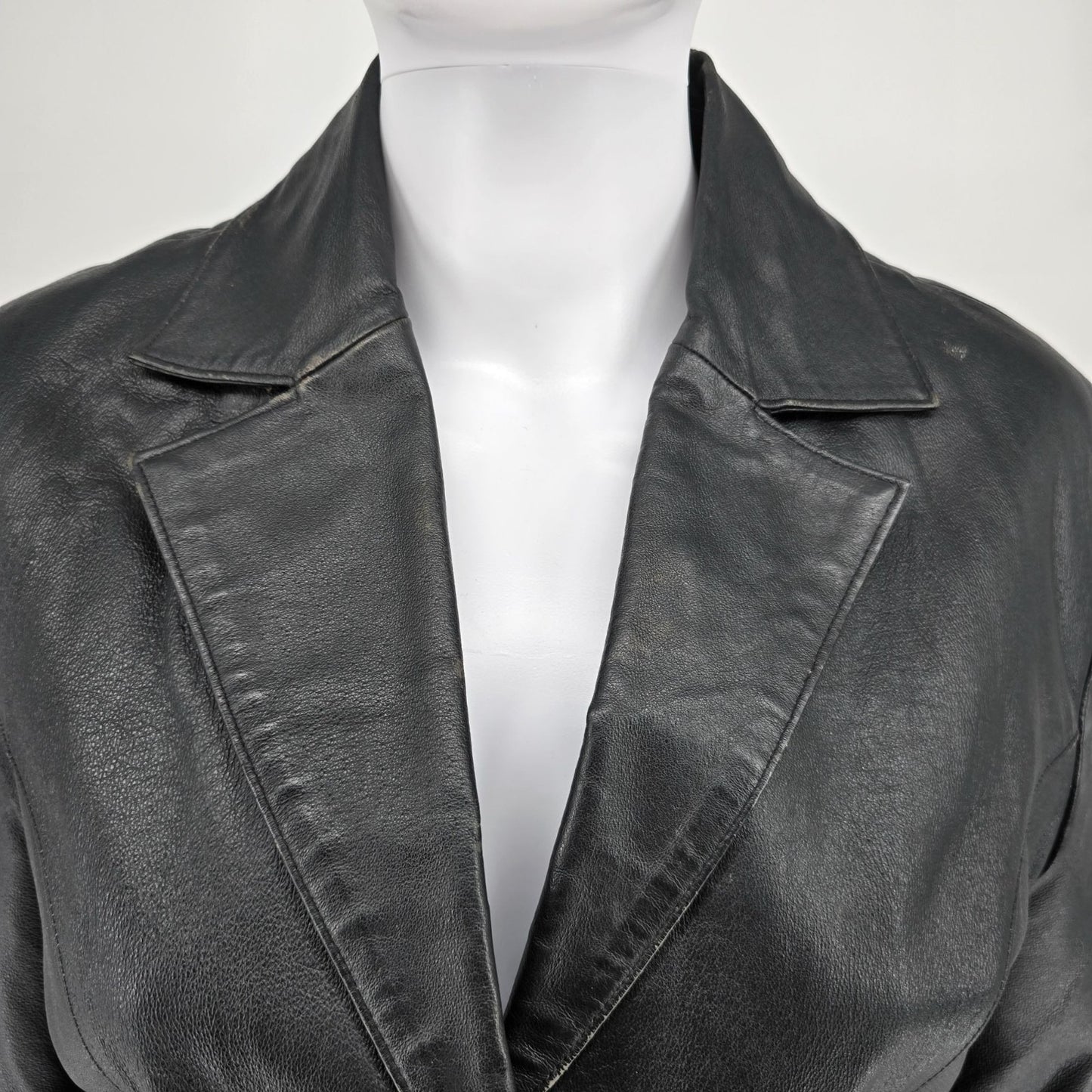 Vintage Y2K/Early 2000s Lee-Cobb Fitted Black Leather Blazer Jacket (Small)