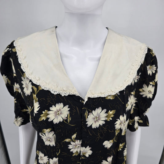 Vintage 1990s Caroline Wells Collection Pilgrim Collar Black Floral Dress (8/M)