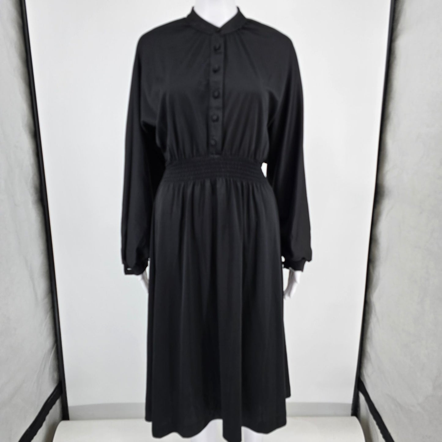 Vintage 1980s Made in USA Smocked Waist Batwing Sleeve Midi Dress (Size 12/L)