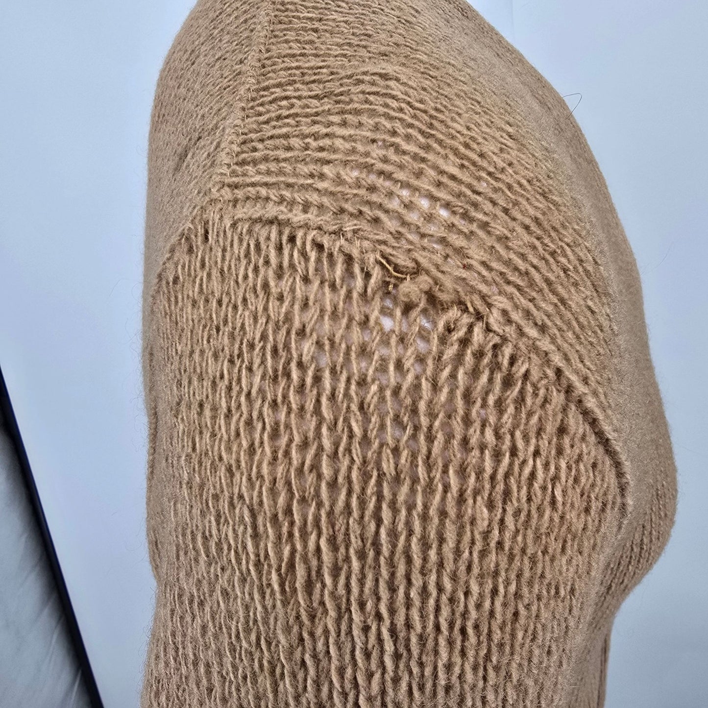 Vintage 1960s Carlyle Lambs Wool Button Front V-Neck Cardigan Sweater (S)