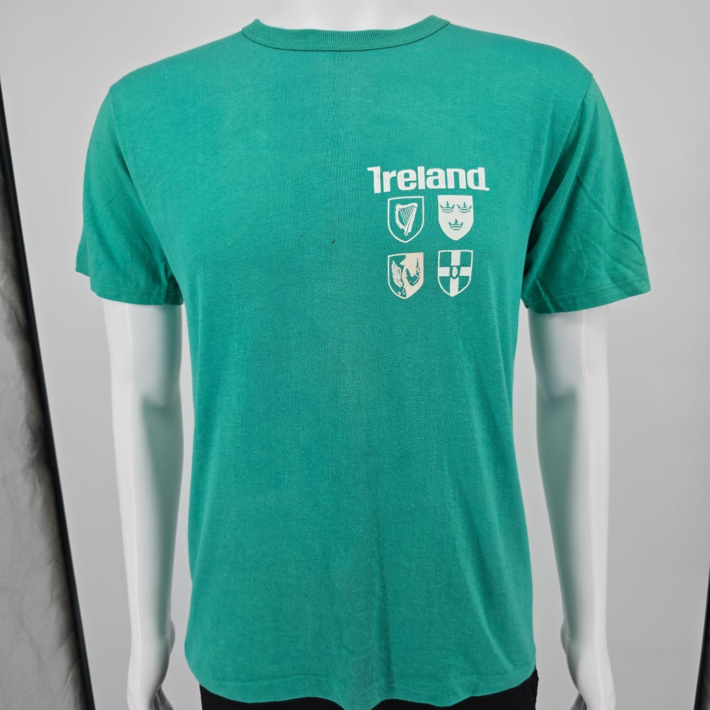 Vintage 1990s Ireland Provincial Coats of Arms Graphic Souvenir T-Shirt (M)