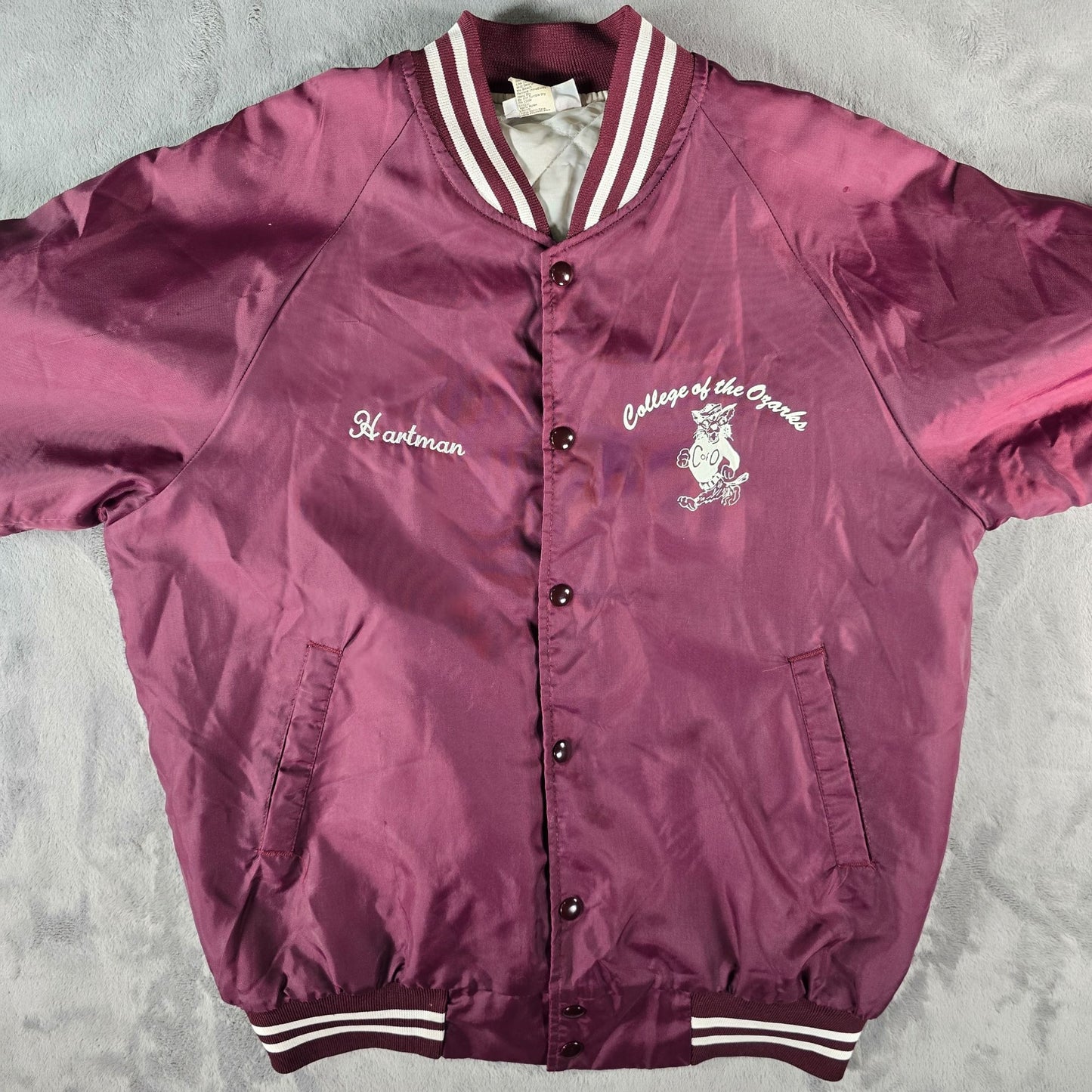 Vintage 1980s Hartwell College of the Ozarks Bobcats Satin Bomber Jacket (L)