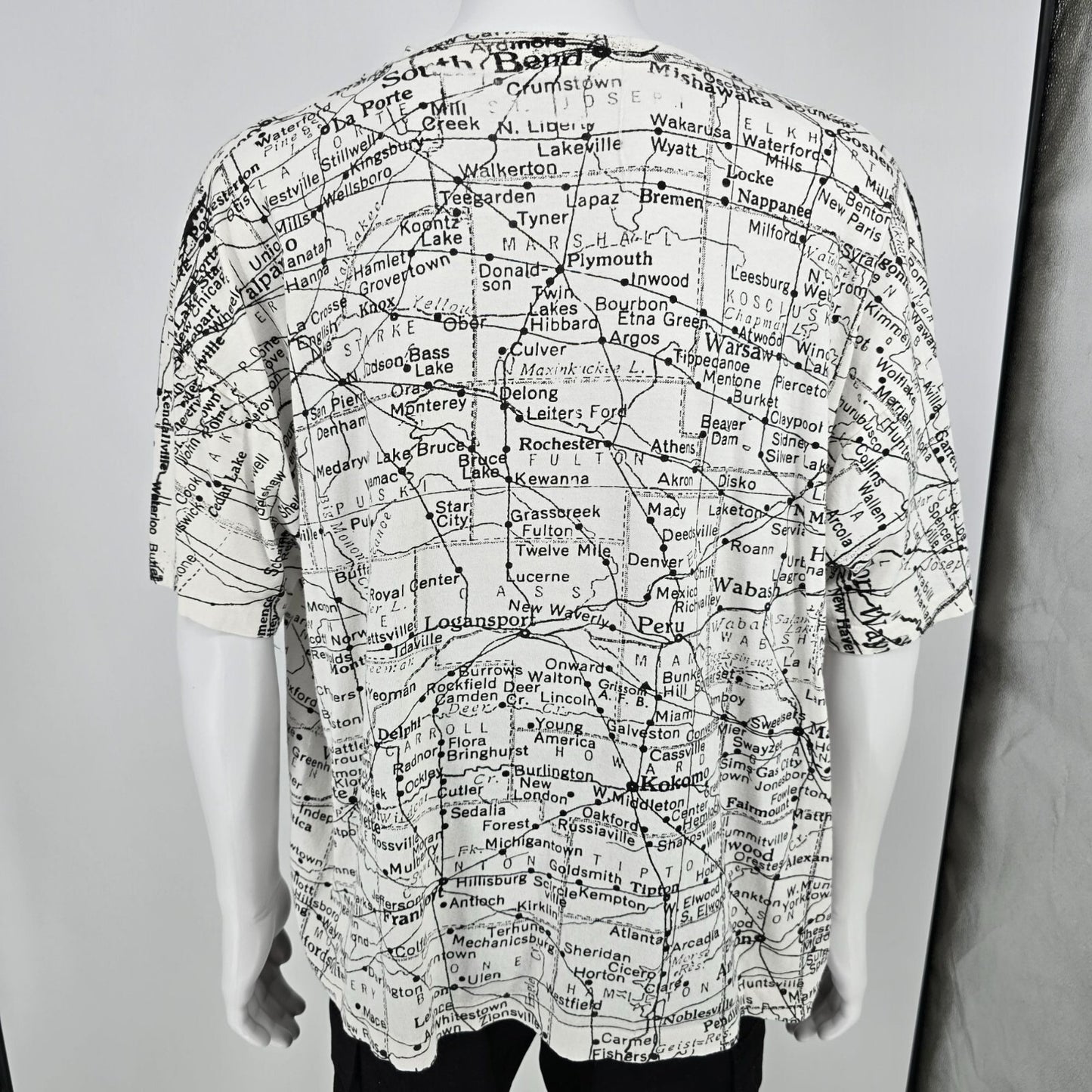 Vintage 1990s Indiana Hoosier Hospitality All Over Print Map T-Shirt (OSFA/3XL)