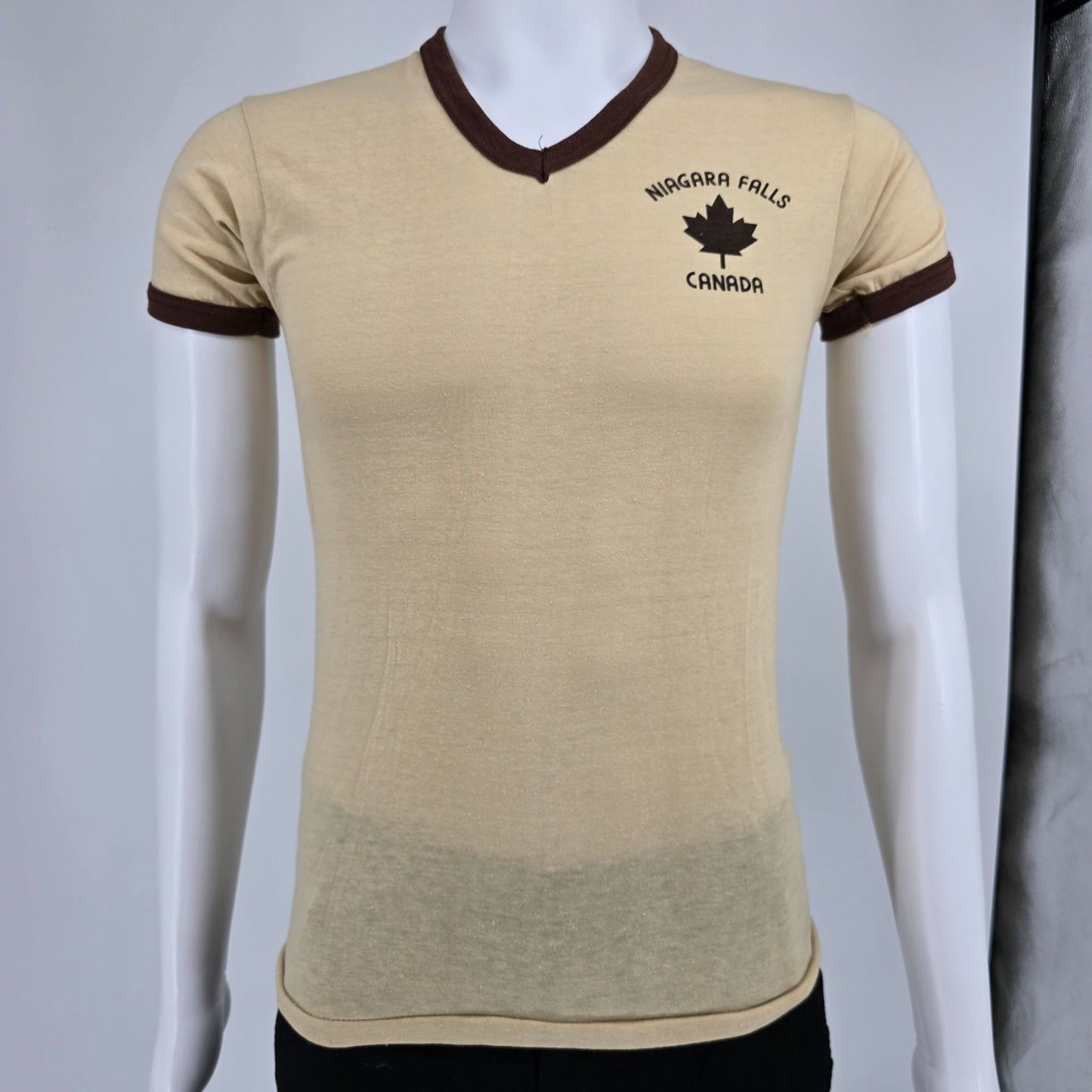 Vintage 1970s Irwin Specialties Niagra Falls Canada Ringer Tee T-Shirt (XS)