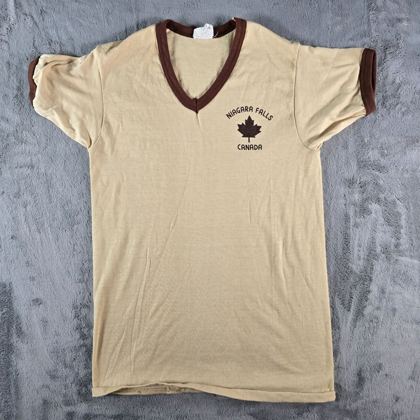 Vintage 1970s Irwin Specialties Niagra Falls Canada Ringer Tee T-Shirt (XS)