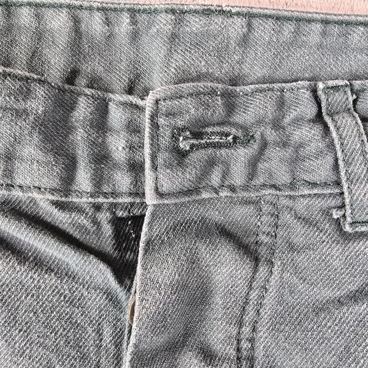 Vintage Y2K Distressed Faded Green French Twill Cotton Workwear Pants (28x30)