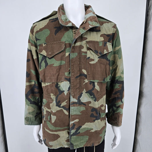 Vintage 1982 U.S. Military Woodland Camouflage M-65 Field Jacket (Small)