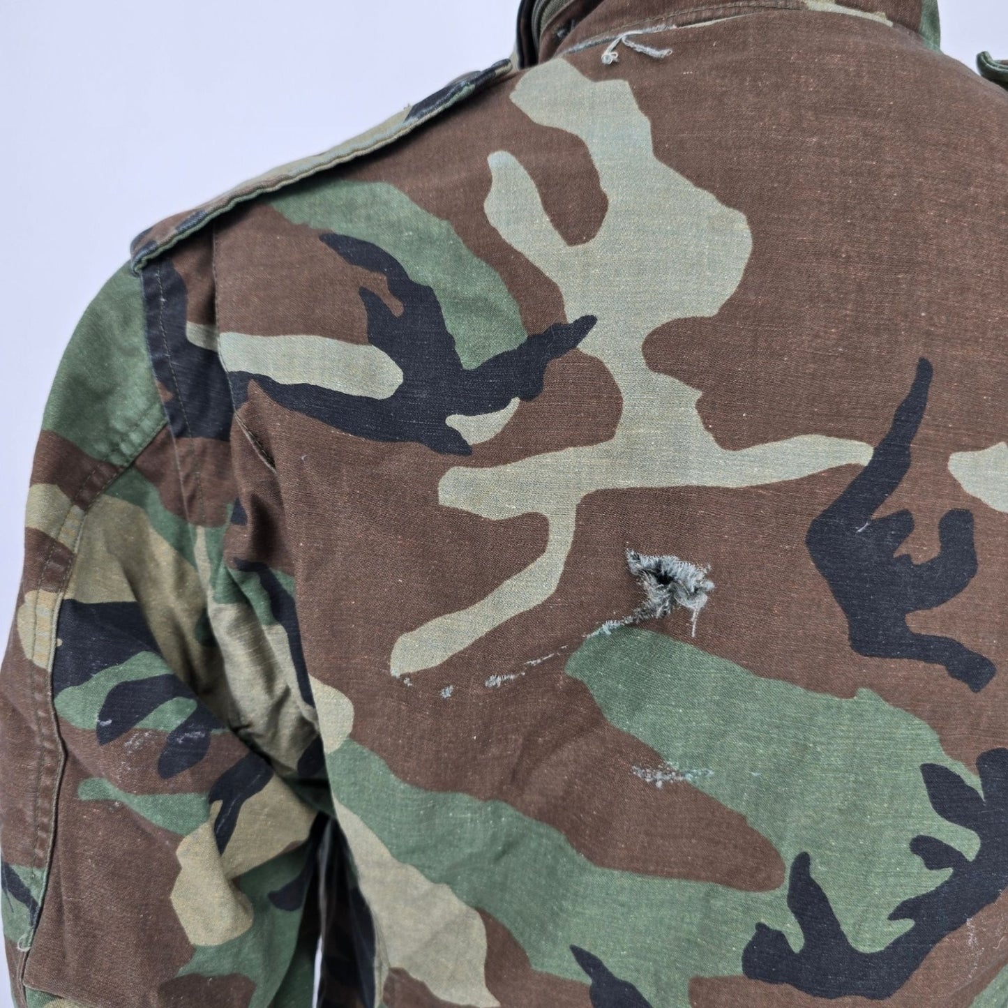 Vintage 1982 U.S. Military Woodland Camouflage M-65 Field Jacket (Small)