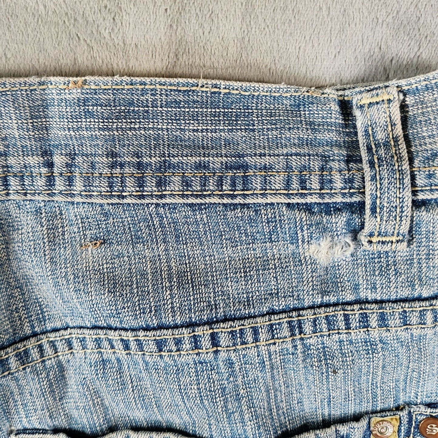 Y2K Southpole Men's Gold Tab Relaxed Fit Distressed Denim Jeans (Size 34x30)