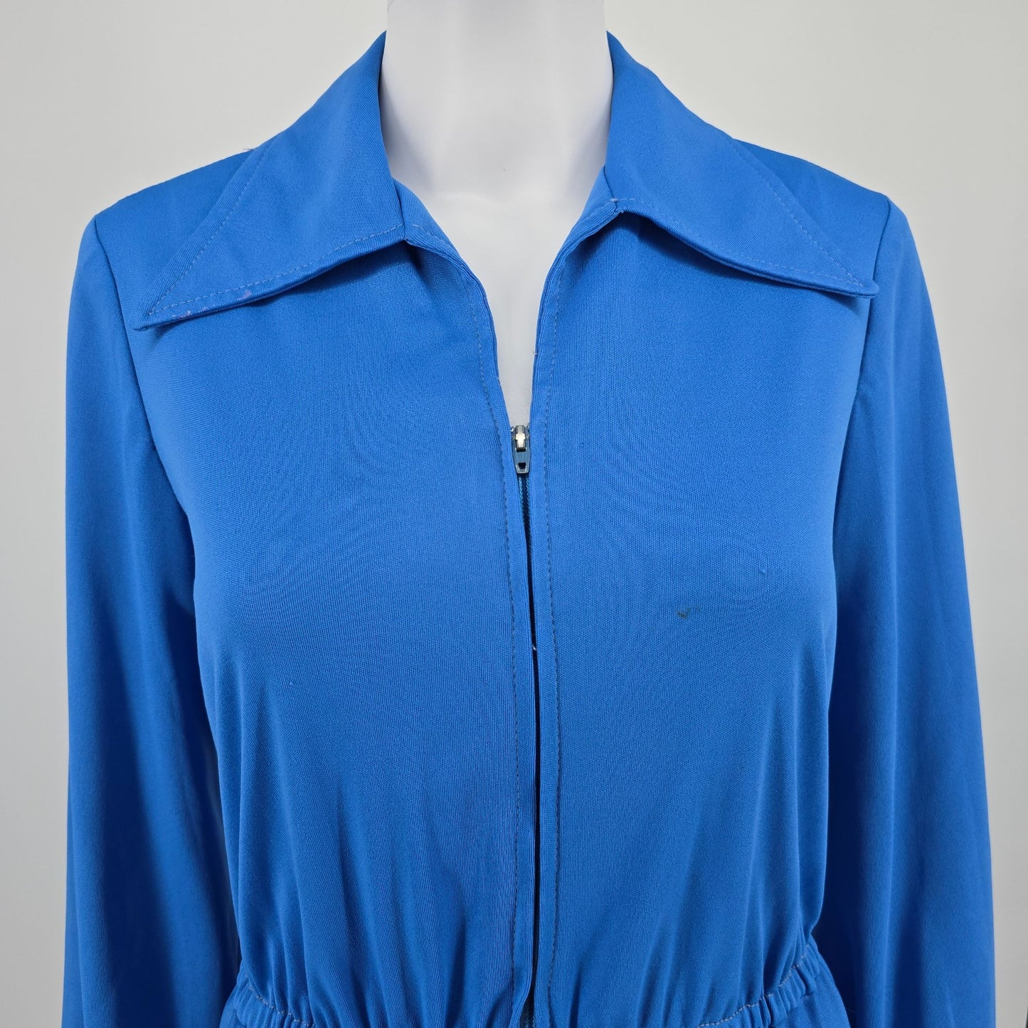 Vintage Early 1970s Blue Long Sleeve Zip-Front Dagger Collar Mini Dress (M)