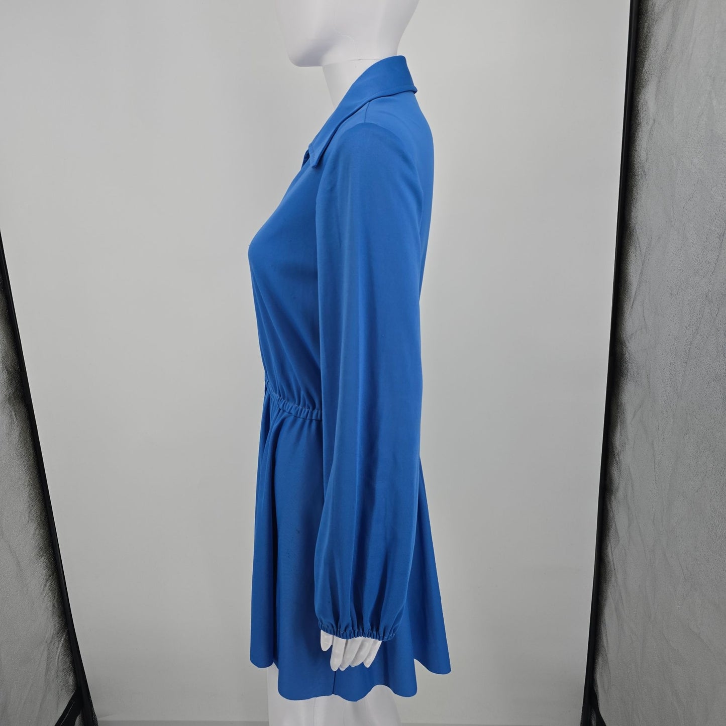 Vintage Early 1970s Blue Long Sleeve Zip-Front Dagger Collar Mini Dress (M)