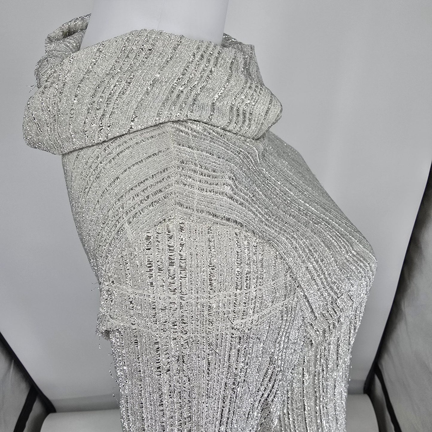 Vintage 1970s Judy Bond Metallic Silver Shimmer Cowl Neck Tunic Top (M/L)