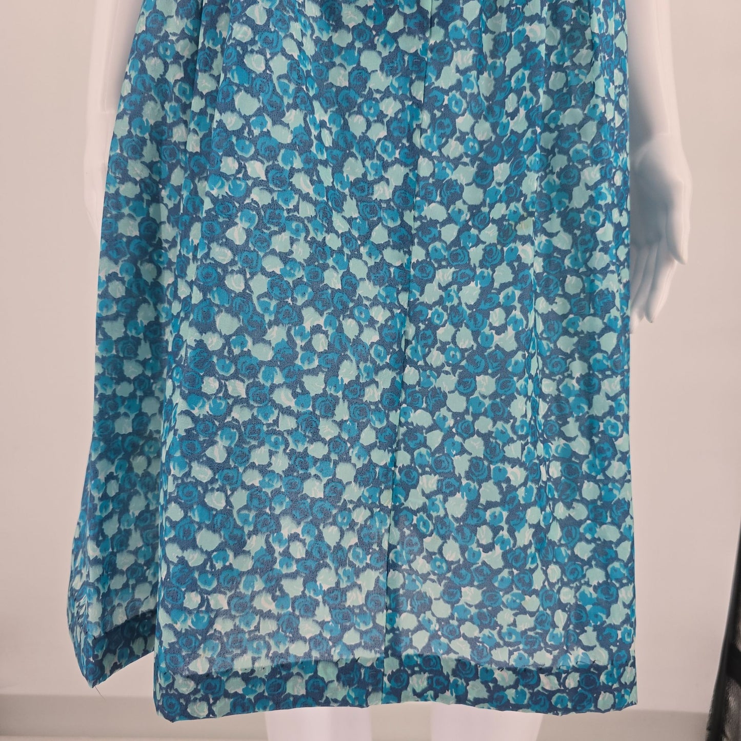 Vintage Late 1950s Blue Floral Semi-Sheer Elastic Waist Shirtdress Day Dress (M)