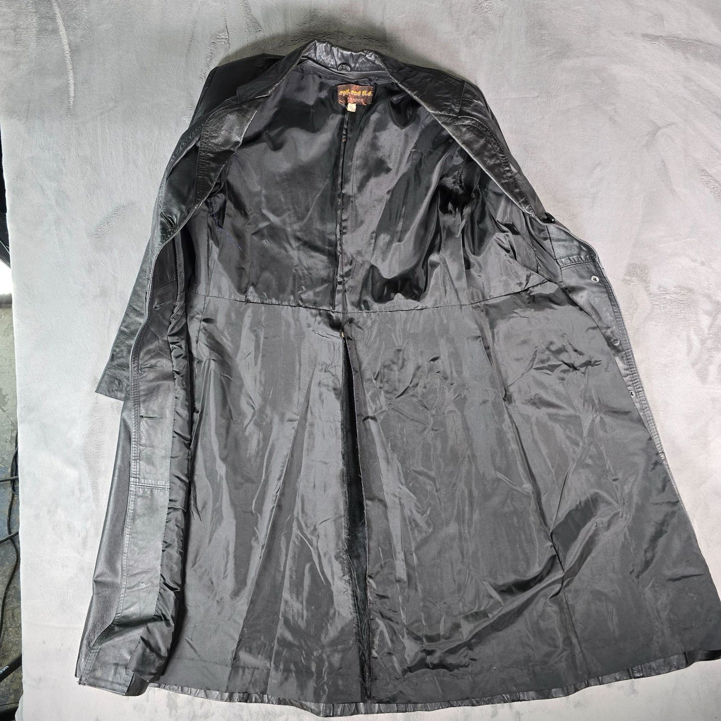 Vintage 1990s Split End Ltd. Single-Breasted Black Leather Trench Coat (M)