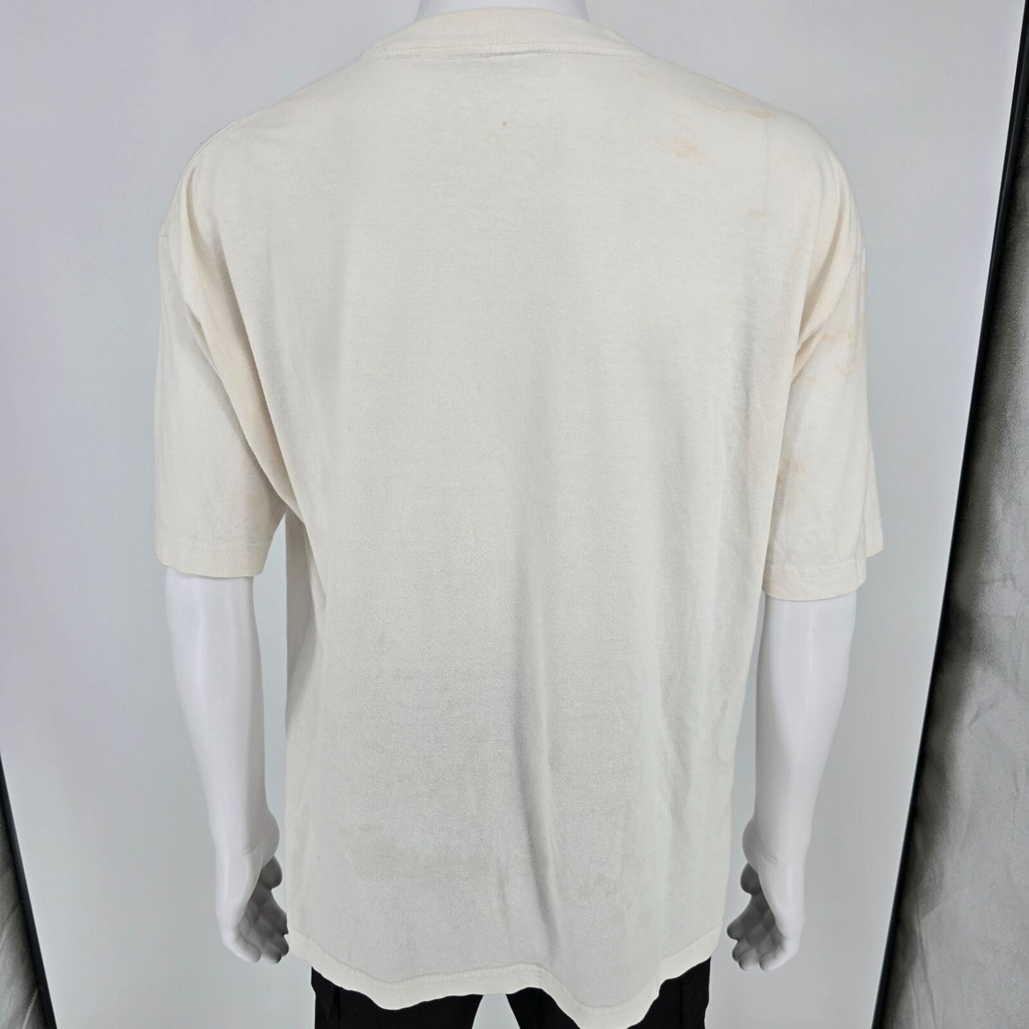 Dirty White Vintage 1990s Hard Rock Cafe Madrid Logo Souvenir T-Shirt (XL)