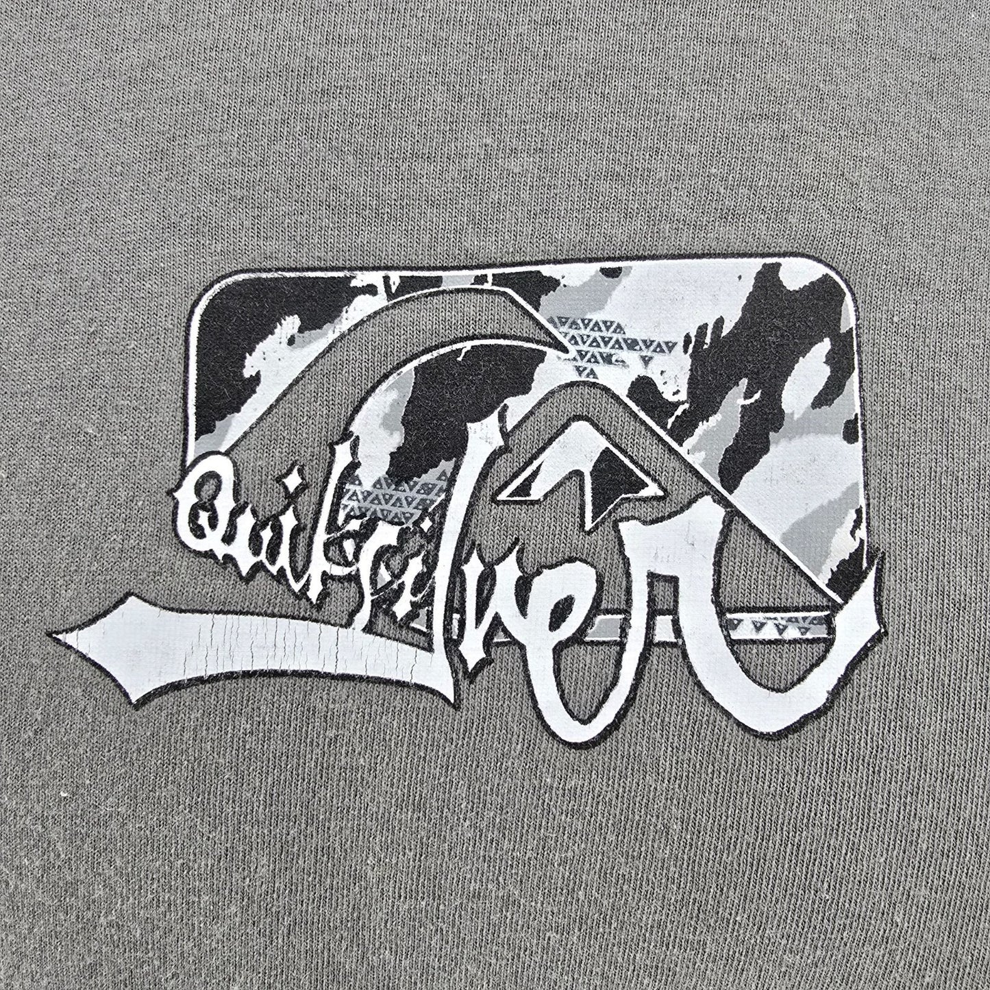 Y2 Quicksilver Monochrome Camo Logo Gray Graphic T-Shirt (XL)
