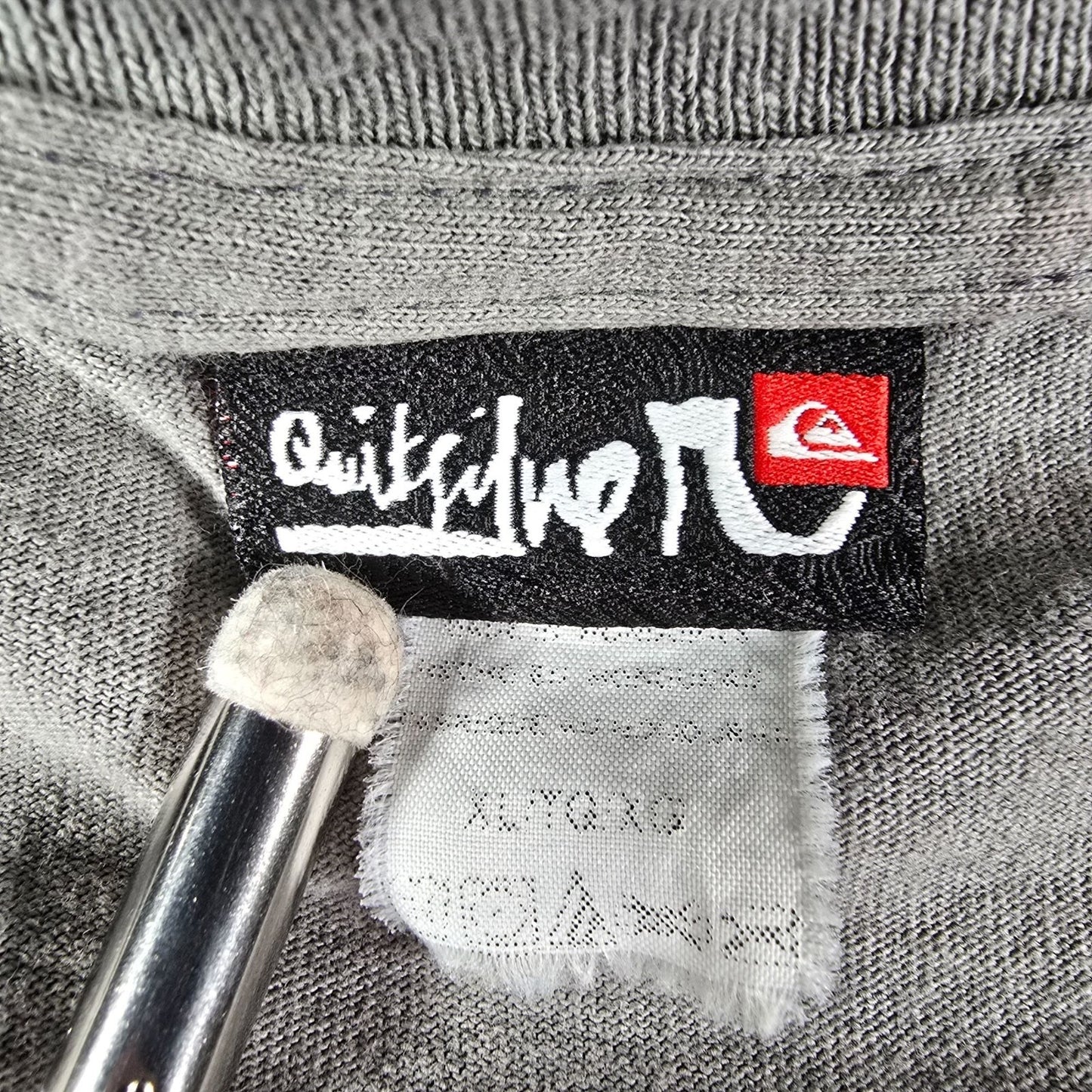Y2 Quicksilver Monochrome Camo Logo Gray Graphic T-Shirt (XL)