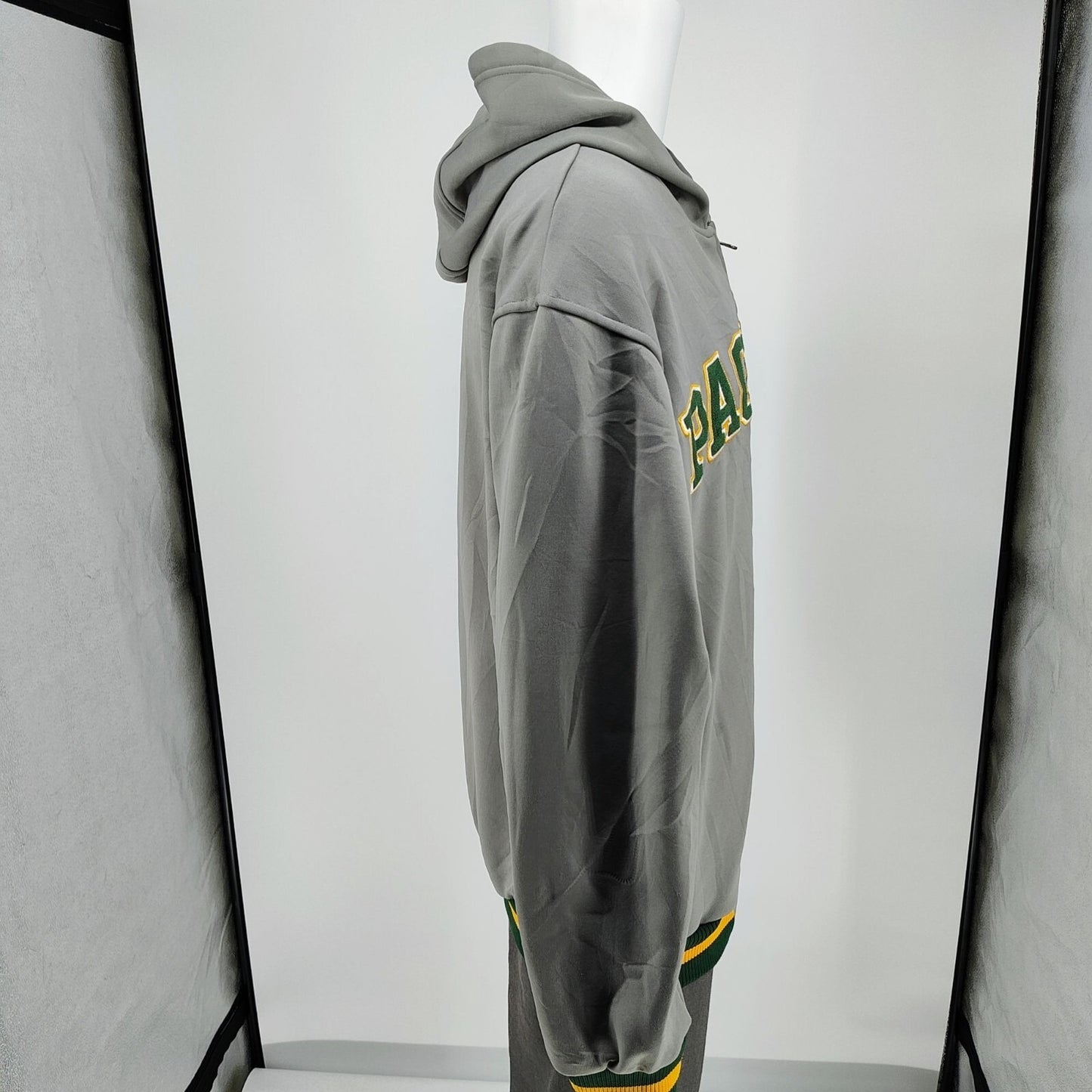 NFL Green Bay Packers Logo Fleece Lined Hooded Gray Jacket (Large) *FLAWS*