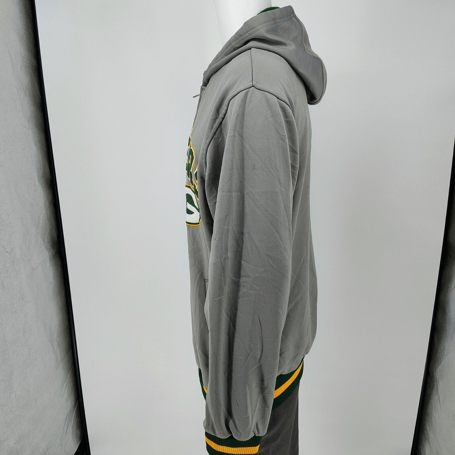 NFL Green Bay Packers Logo Fleece Lined Hooded Gray Jacket (Large) *FLAWS*