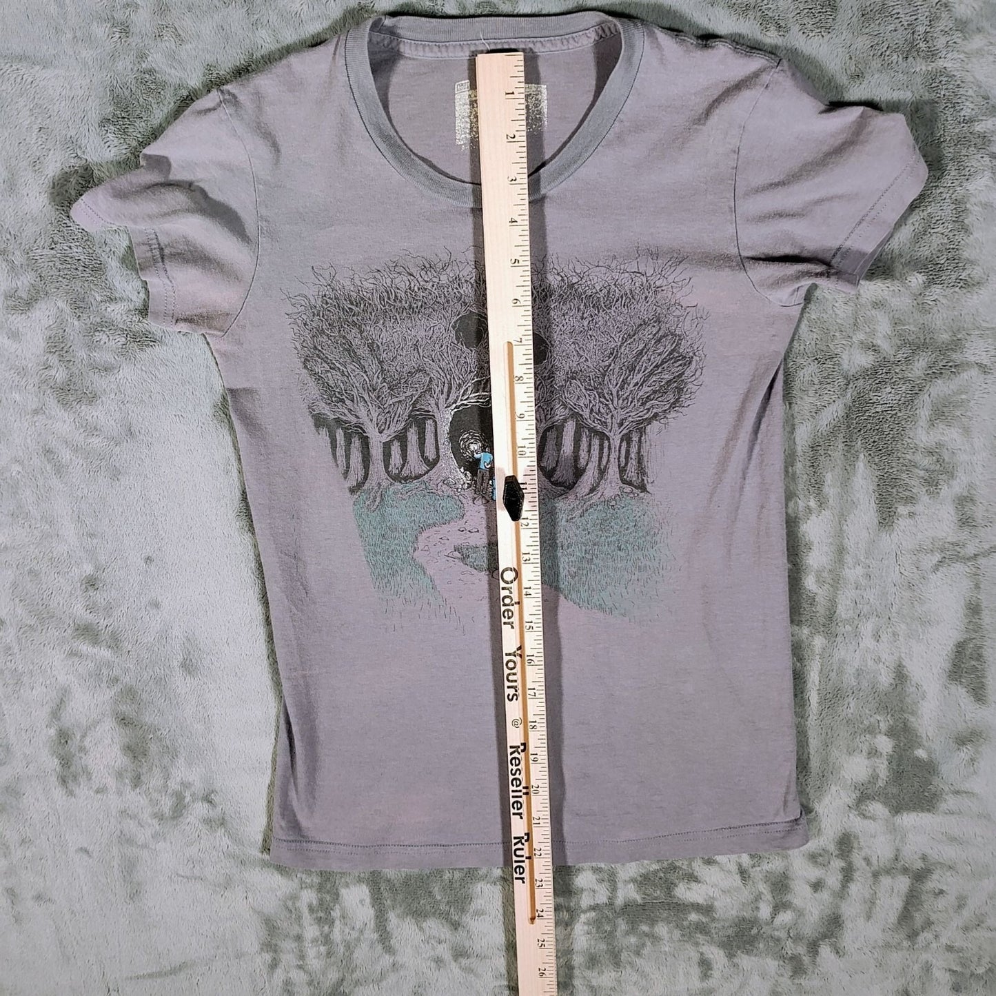 Rare First Edition Threadless Women's "Ad Noctum (Into Darkness)"  T-Shirt (S)