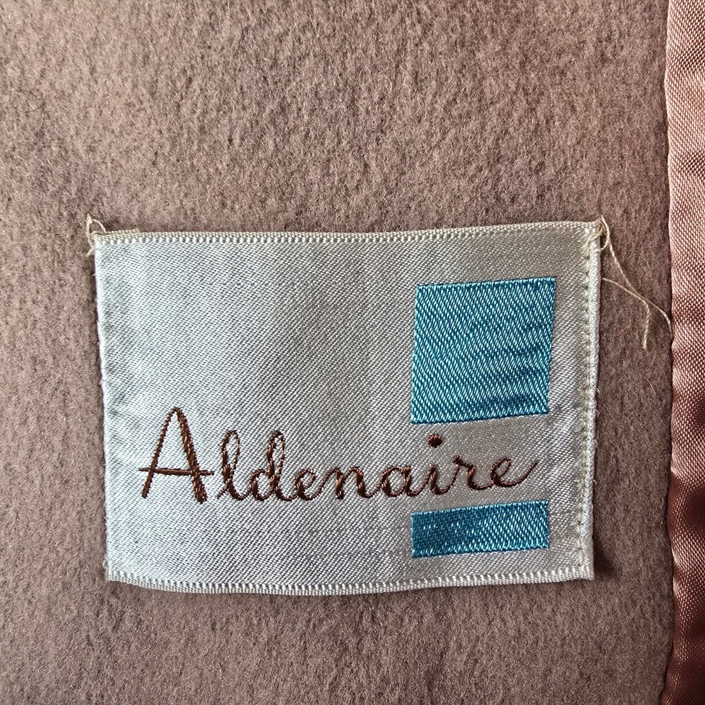 Vintage 1960s Aldenaire Women's Union Made Light Brown Faux Fur Collar Coat (XL)