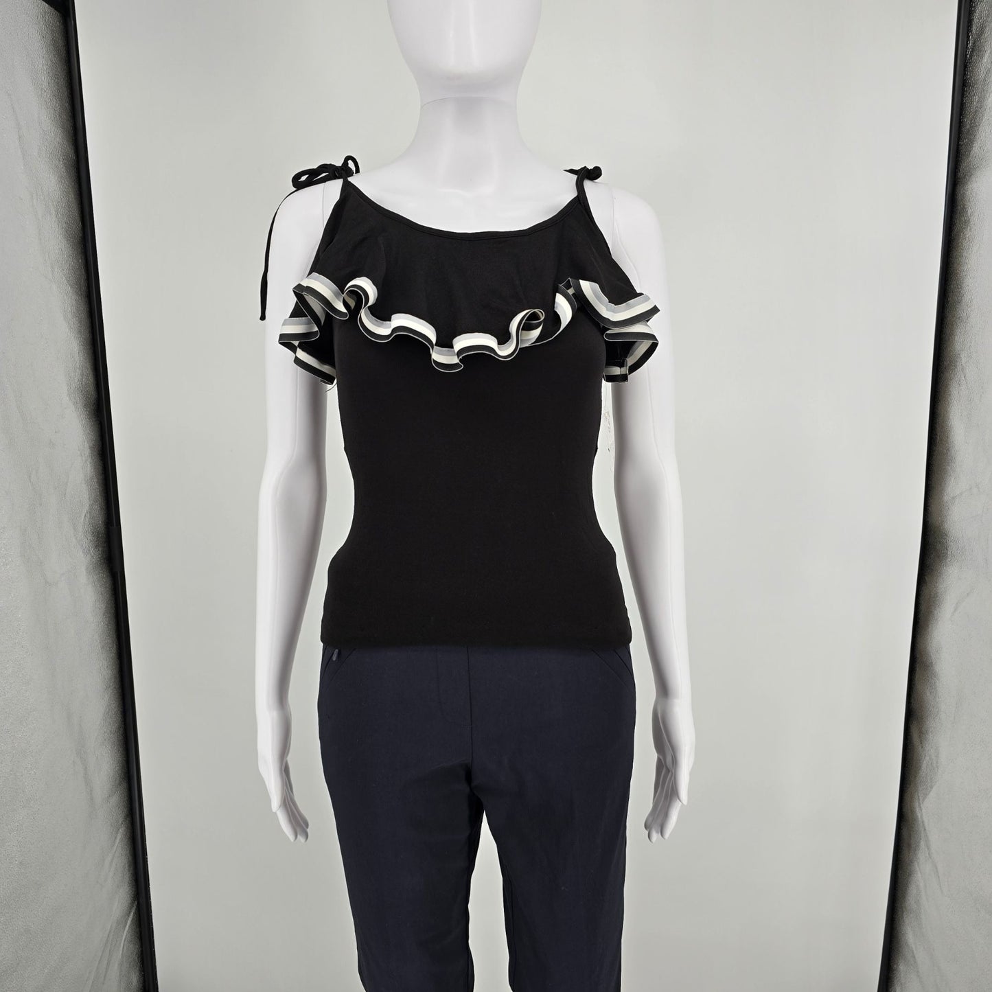 Vintage 1970s Women's Black Stretch Knit Ruffle Flounce Disco Party Top (S)