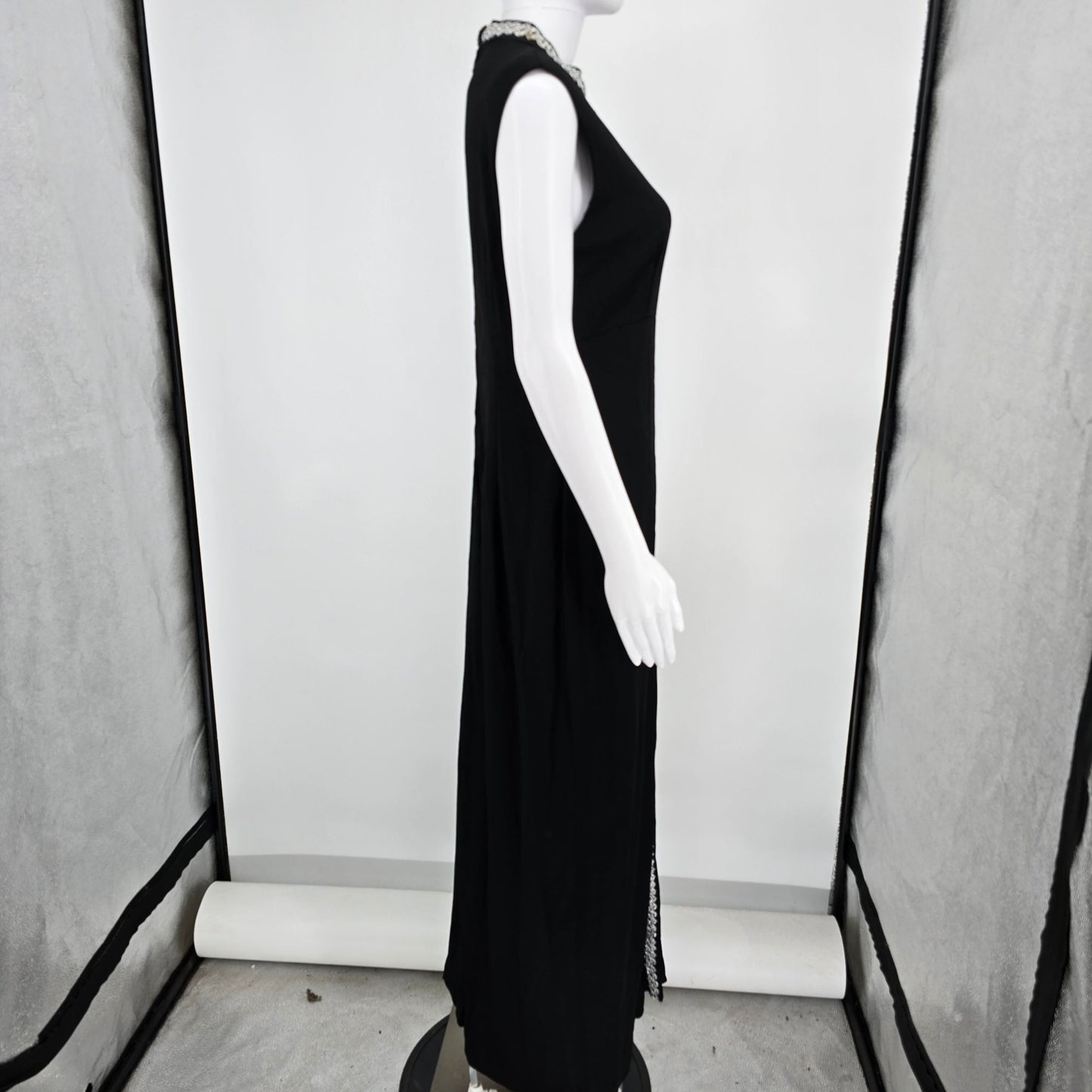 Vintage Early 1970s Black Keyhole Neck Sleeveless Column Maxi Dress (Size 4/S)