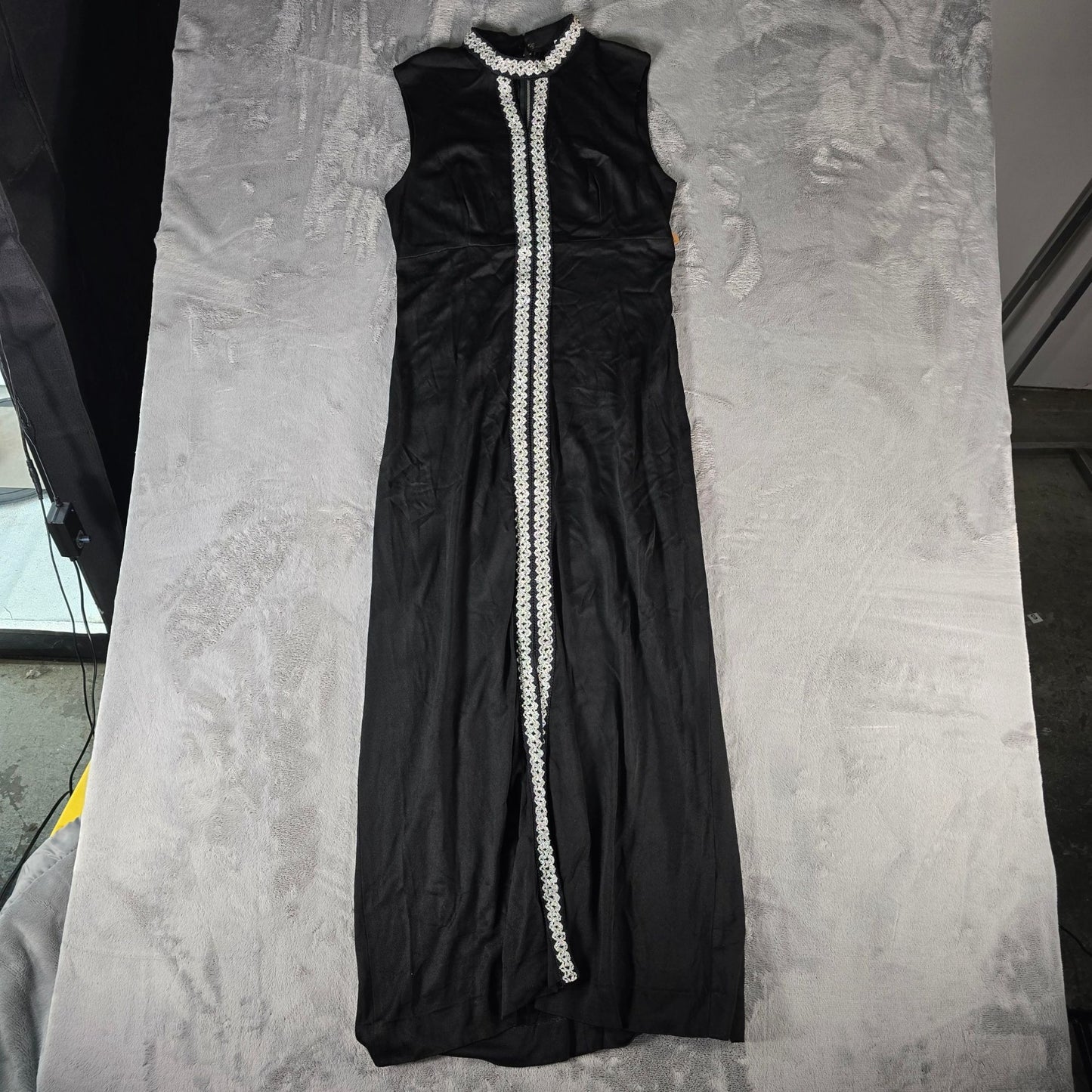 Vintage Early 1970s Black Keyhole Neck Sleeveless Column Maxi Dress (Size 4/S)