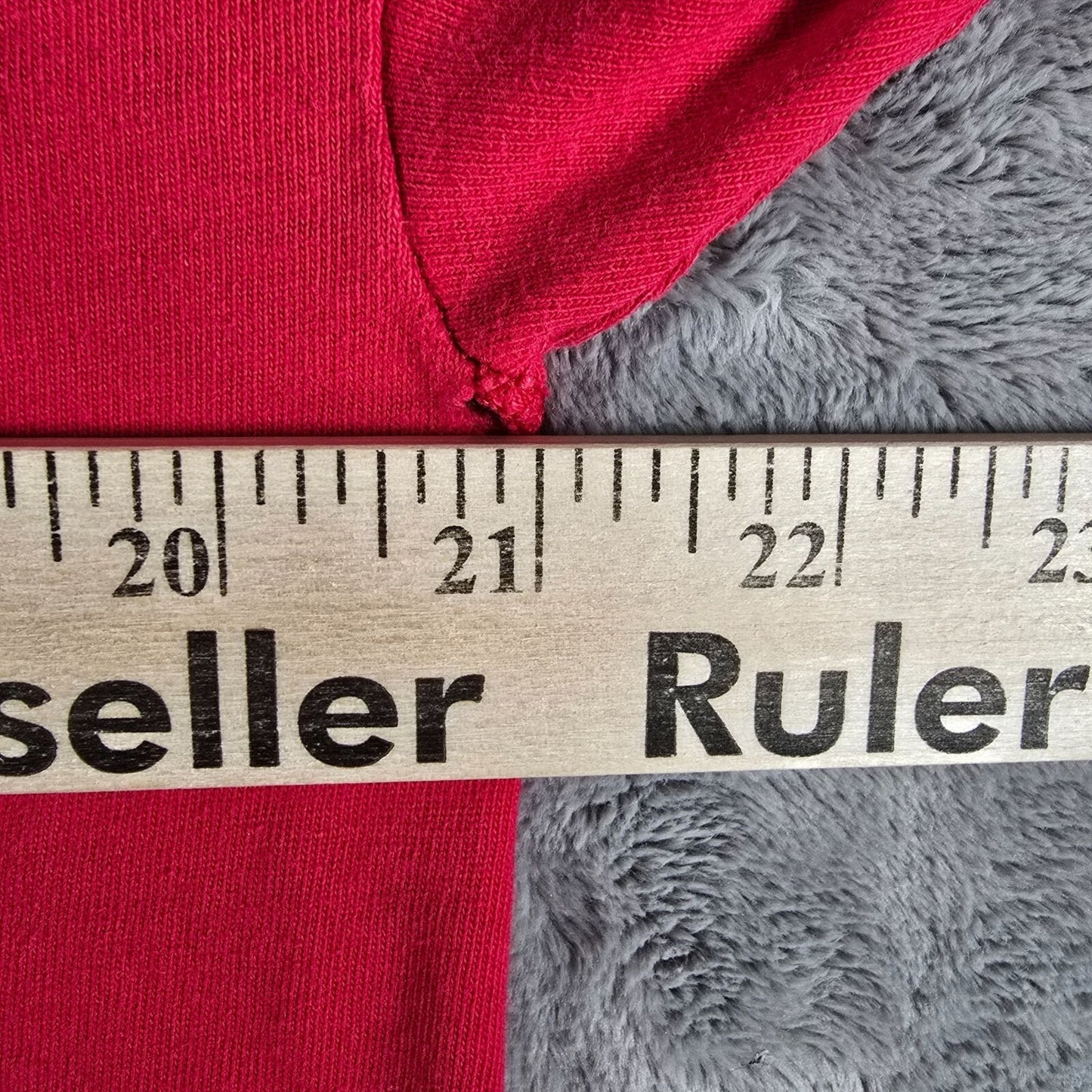 Distressed 2000s Hanes Beefy-T Eskimo Joe's Stillwater, OK T-Shirt (L)