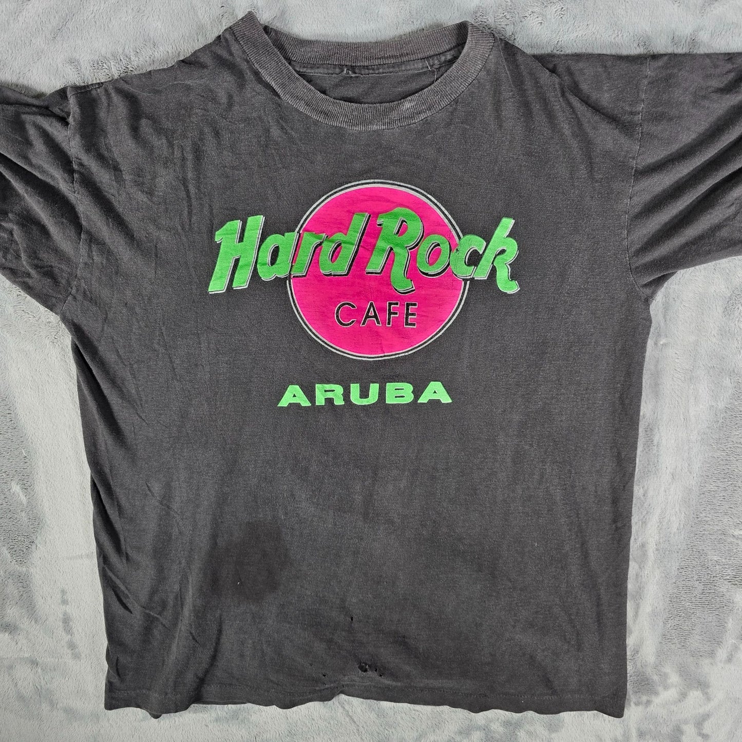 Distressed Vintage 1990s Neon Hard Rock Cafe Aruba Single Stitch T-Shirt (L)