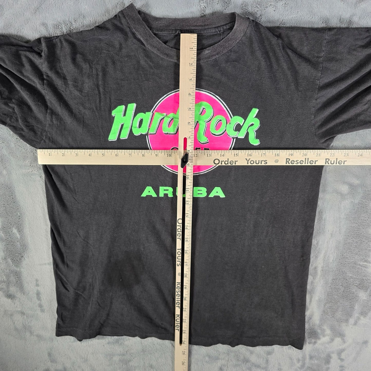 Distressed Vintage 1990s Neon Hard Rock Cafe Aruba Single Stitch T-Shirt (L)