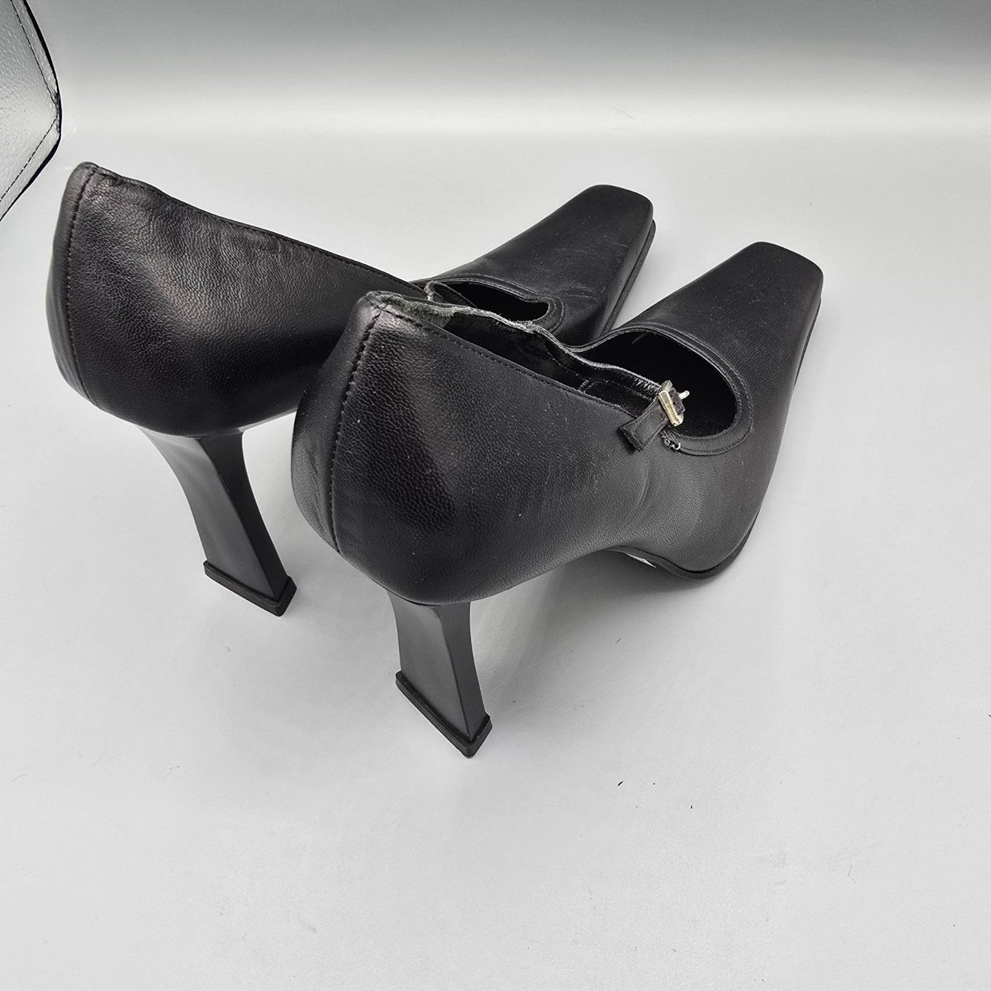 Vintage Late 1990s Deadstock Pari & Pari Black Nappa Leather Mary-Jane Pumps -7B