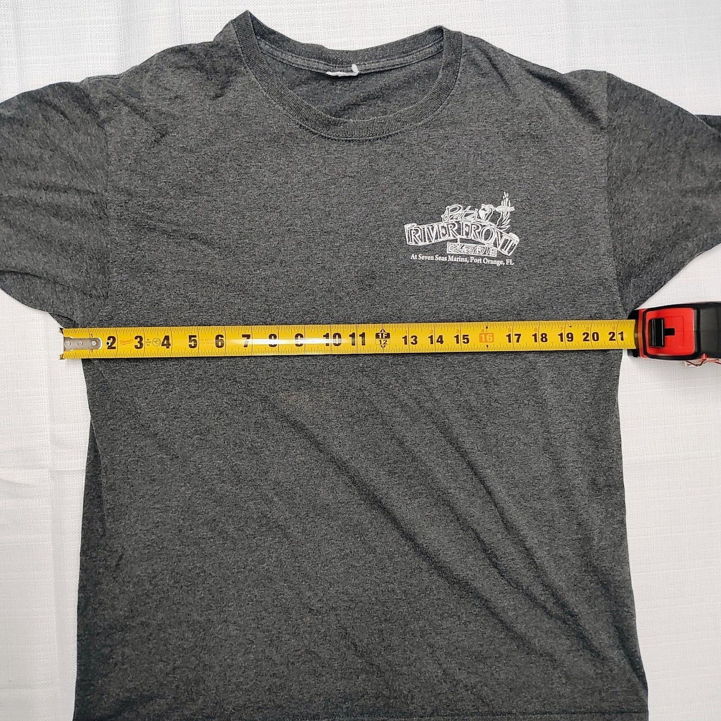 Pat's Riverfront Cafe At Seven Seas Marina, Port Orange, FL Graphic T-Shirt (L)